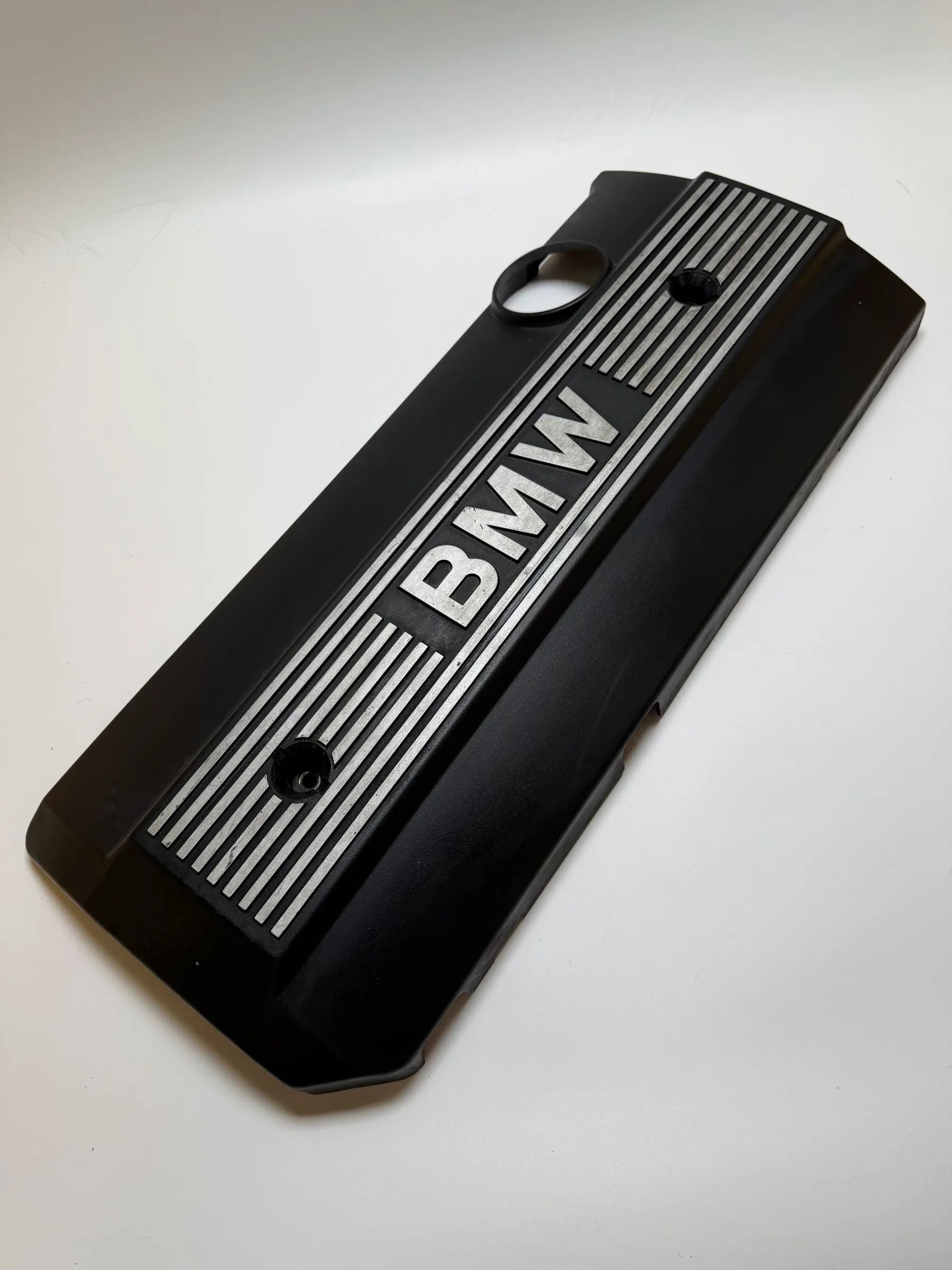 Genuine BMW 520i 523i E39 M52 engine cover 1112 1710781b 