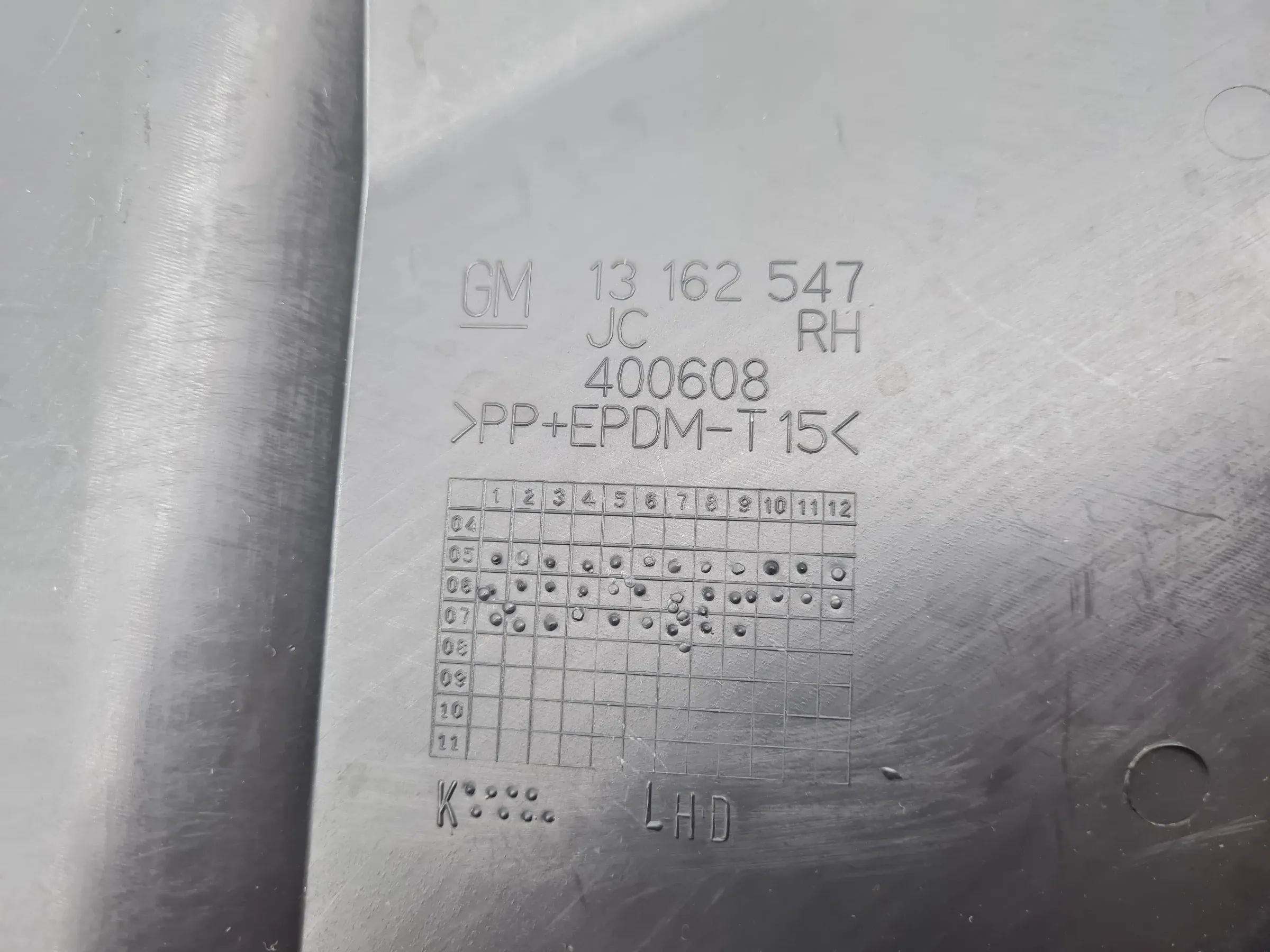 Original Opel Zafira B (A05) Verkleidung Mittelkonsole Fußraum Rechts 13162547