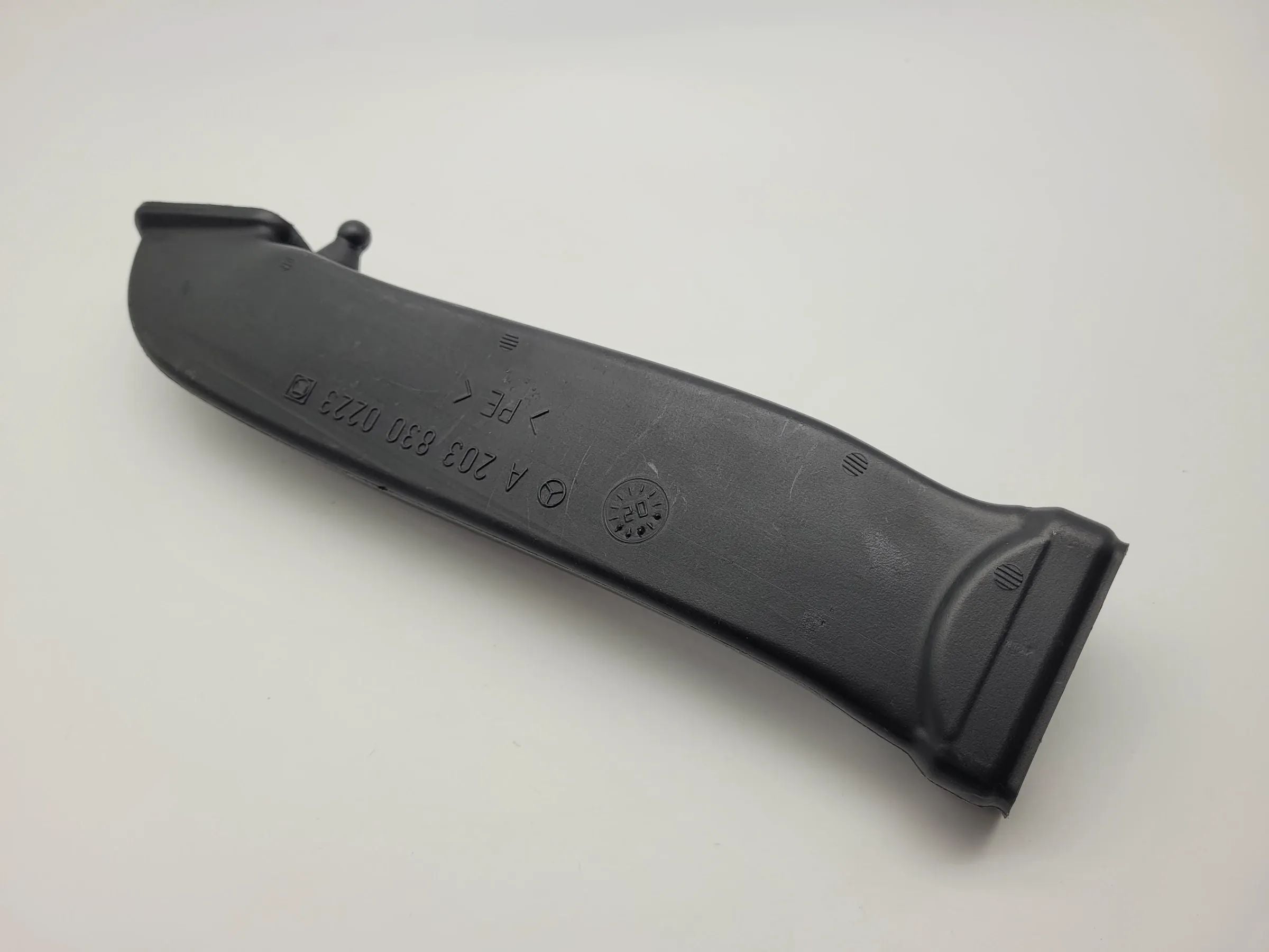 Original Mercedes-Benz C-Klasse (W203) Lüftungskanal Rechts A2038300223