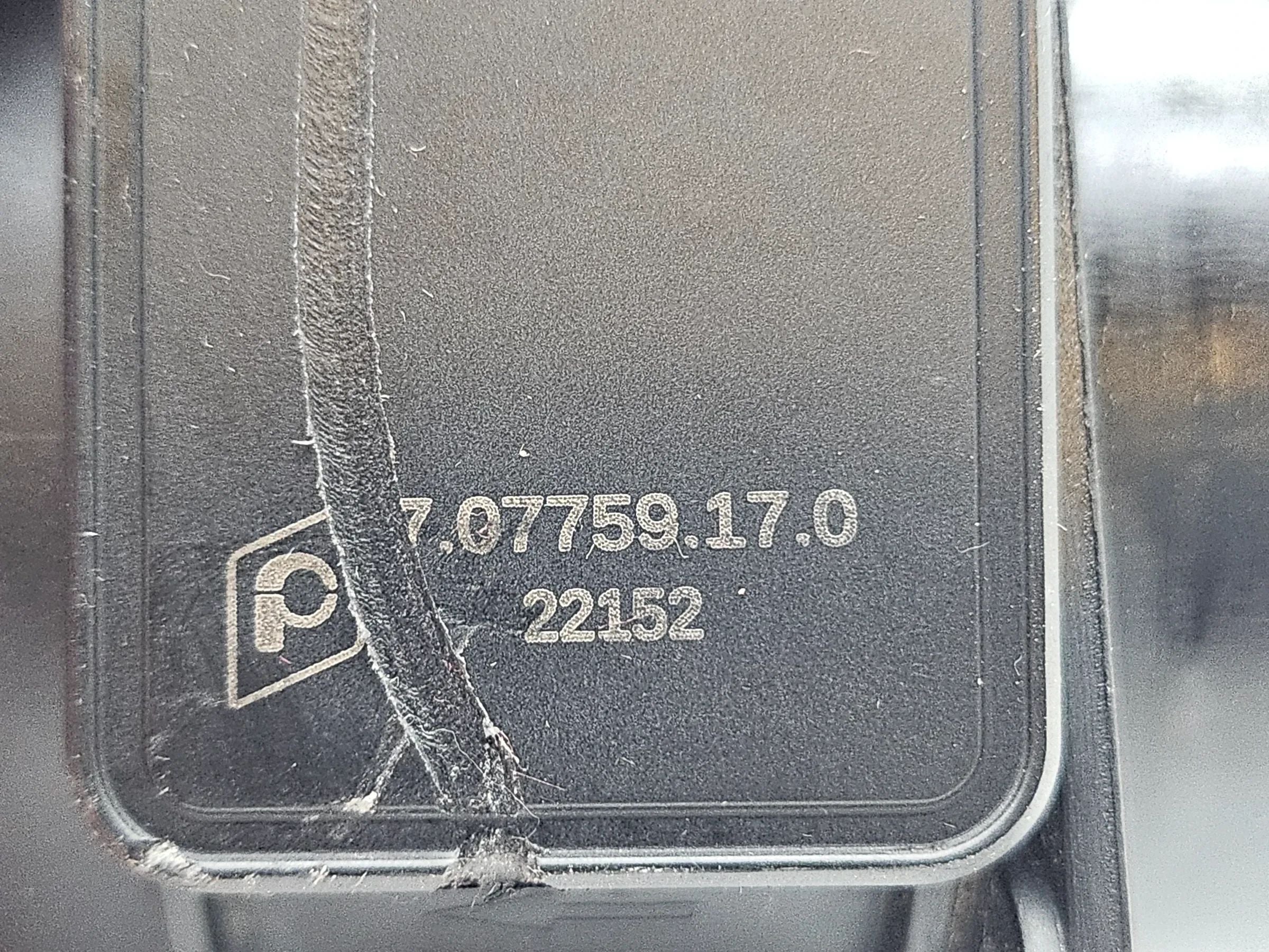 Original PIERBURG MERCEDES-BENZ Luftmassensensor 7.07759.17.0