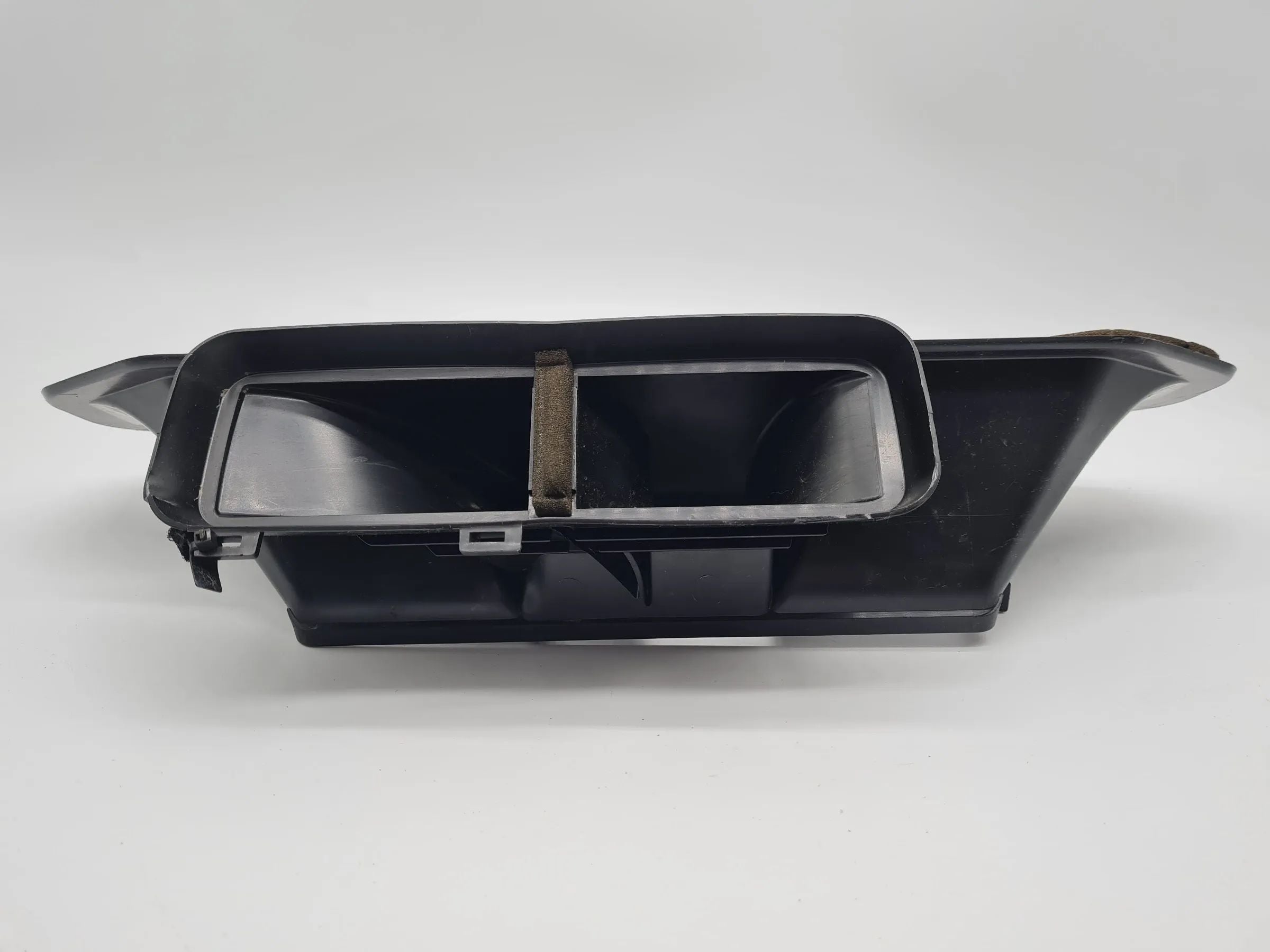 Original Audi A4 (8EC) Luftkanal / Luftsaugkanal 8E1819389