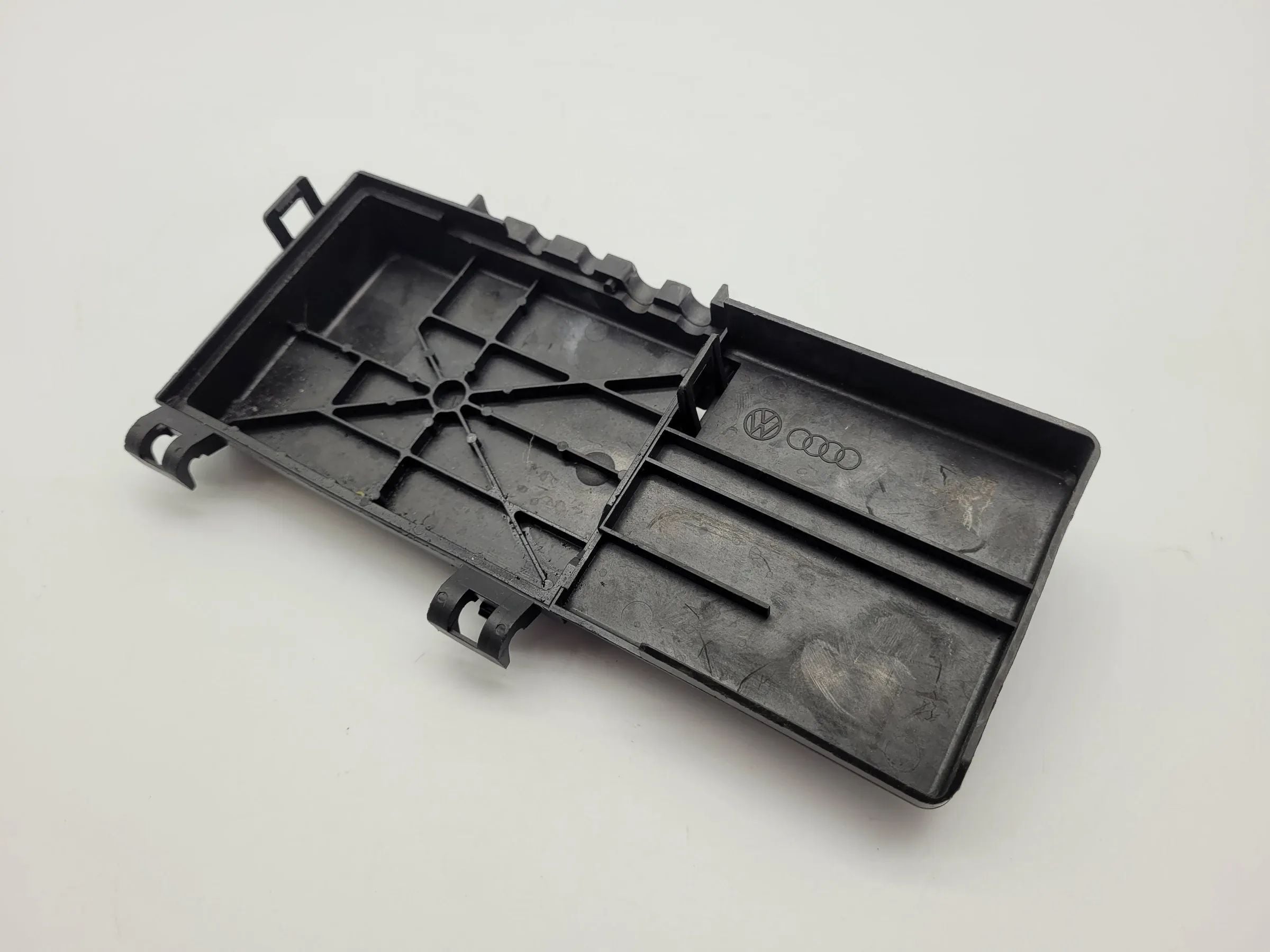 Original VW Golf IV / Bora (1J) Deckel Sicherungskasten 1J0937550M