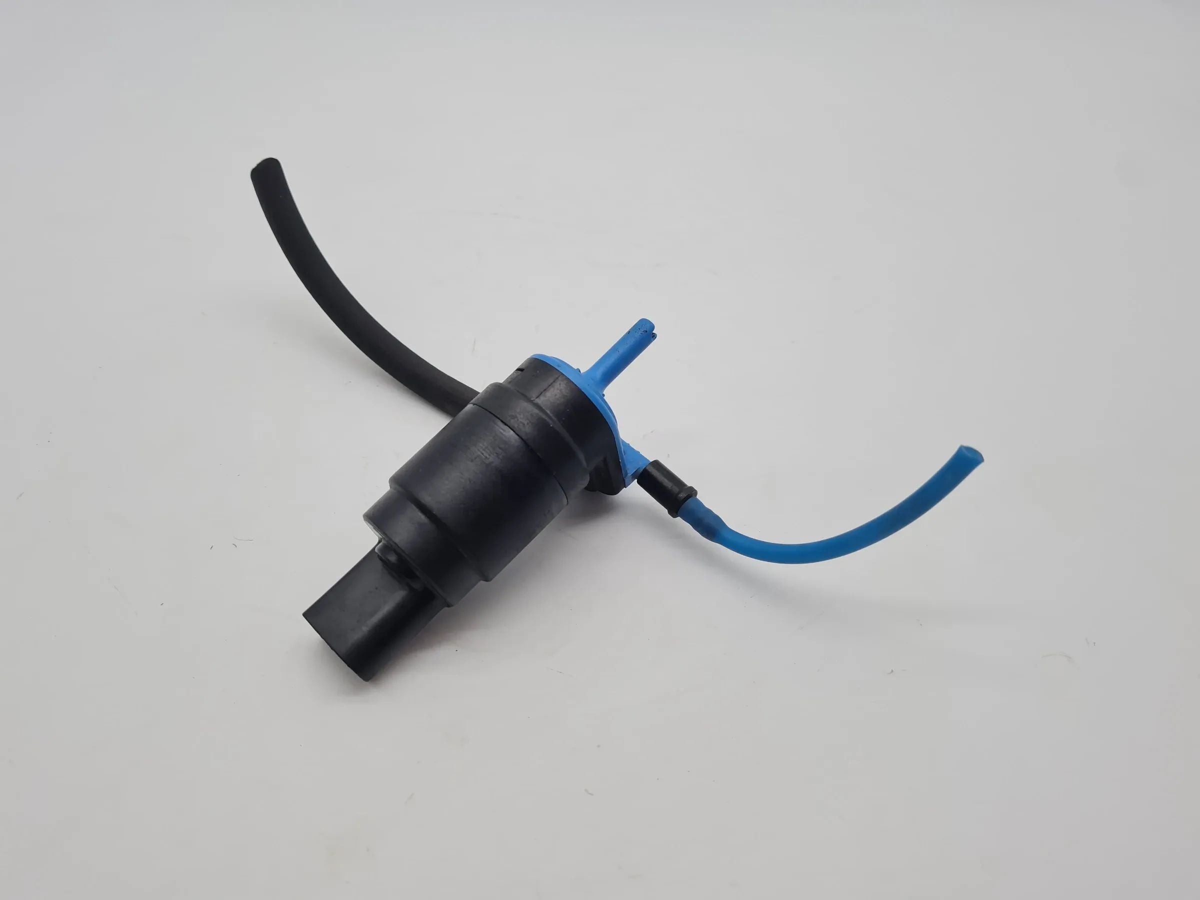 Original Mercedes-Benz A-Klasse (W168) Waschwasserpumpe A1248690072