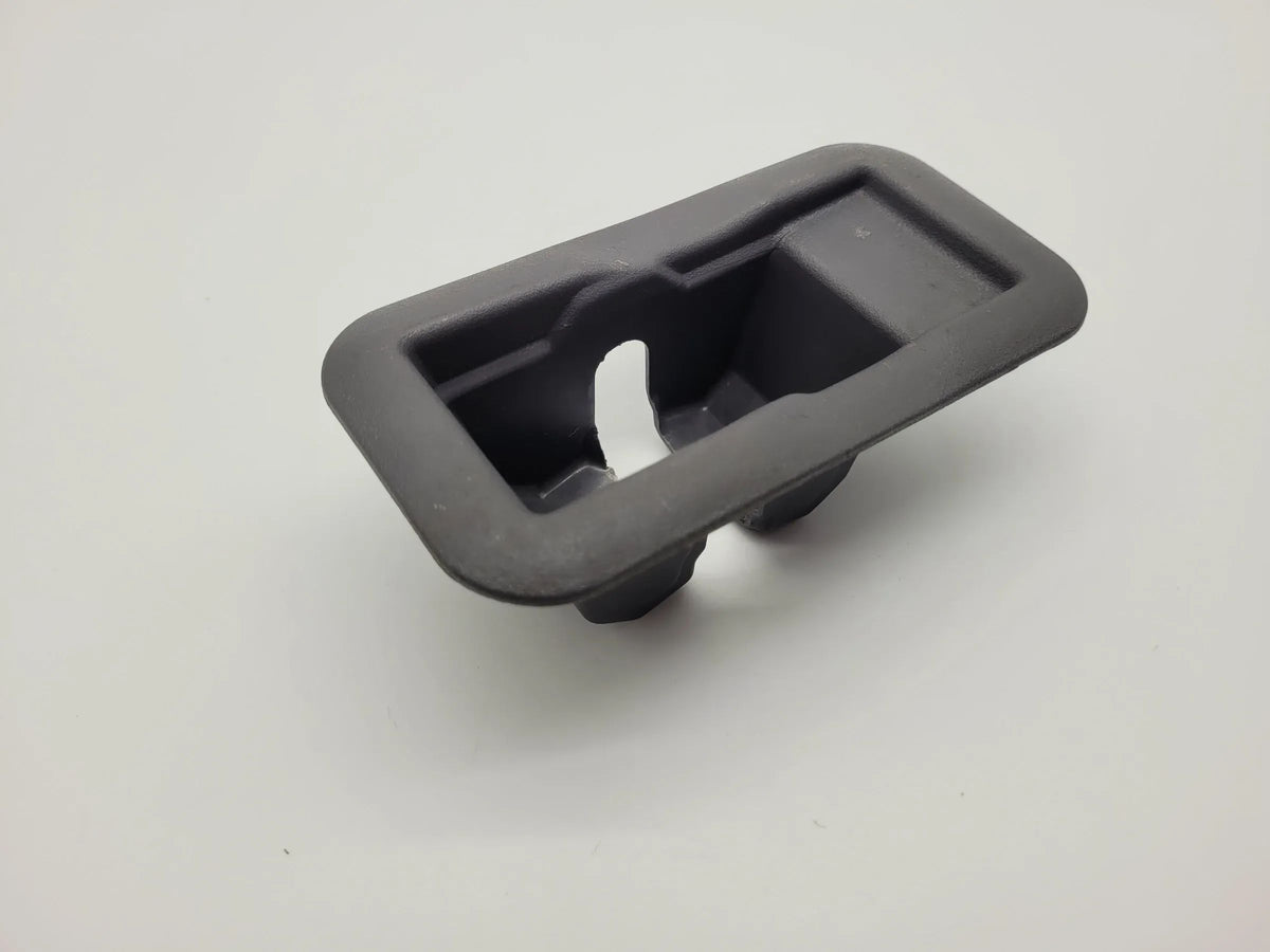 Original Mercedes Benz A-Klasse W168 Sitzbefestigung Abdeckung A1686840718