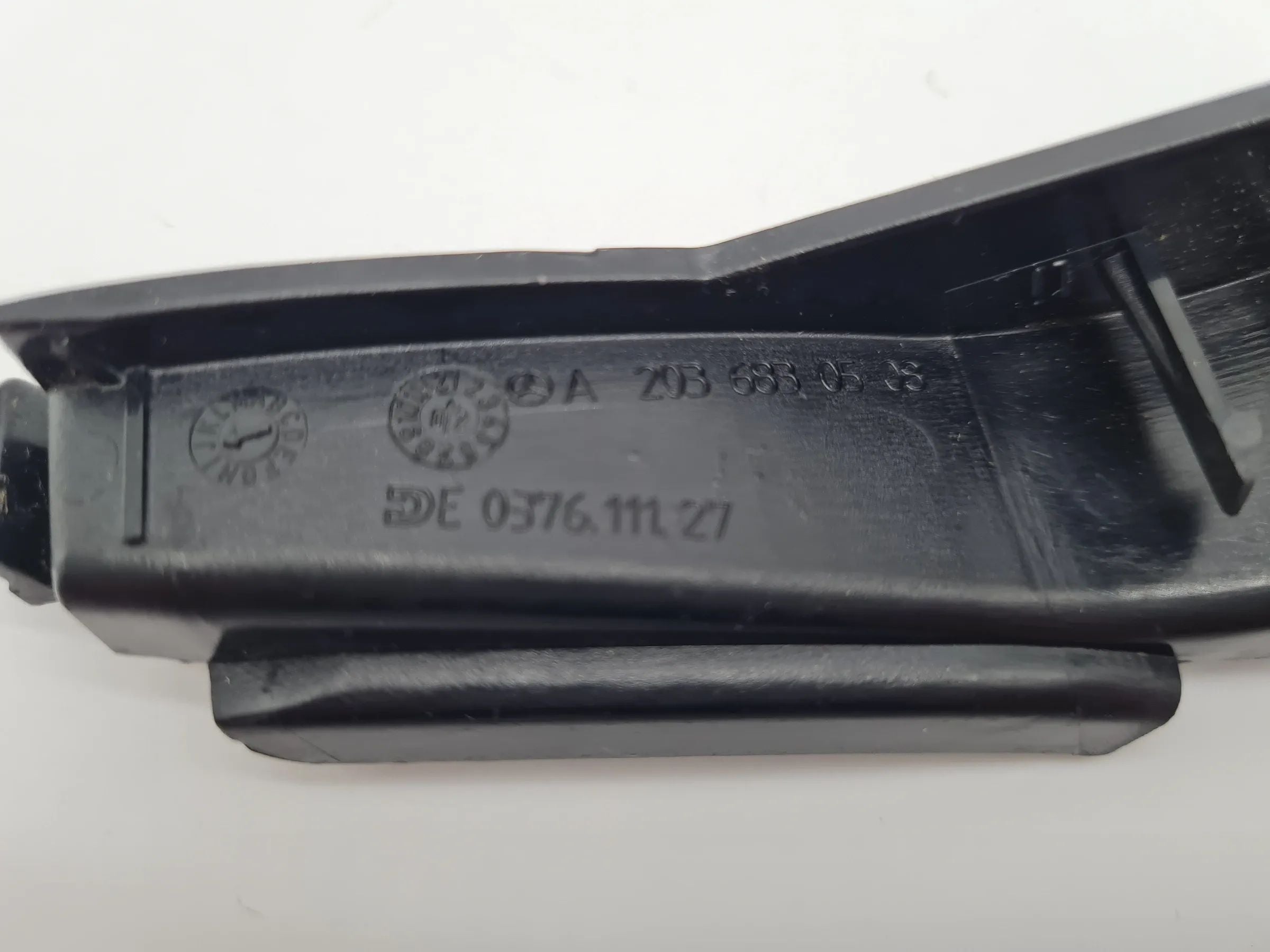 Original Mercedes-Benz C-Klasse Mittelkonsole Abdeckung Blende Links A2036830508