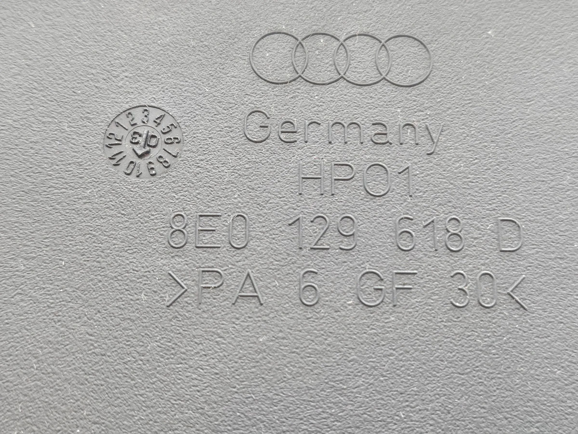 Original Audi S4 B7 8E 4.2 Luft Ansaugung Führung Ansaugrohr 8E0129618D