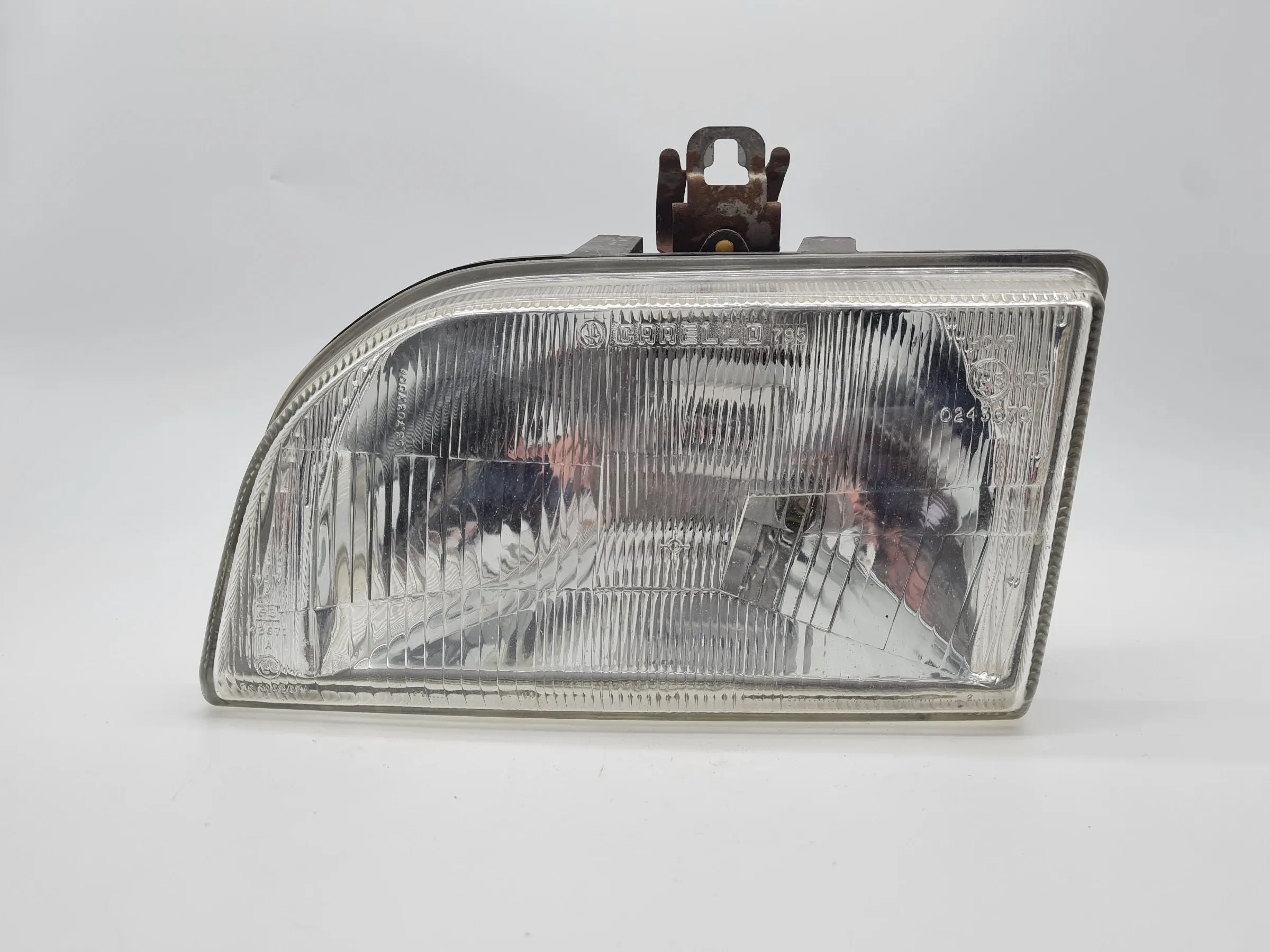 Original Ford Fiesta III 3 (GFJ) Scheinwerfer / Frontleuchte Links 89FG13006A2A