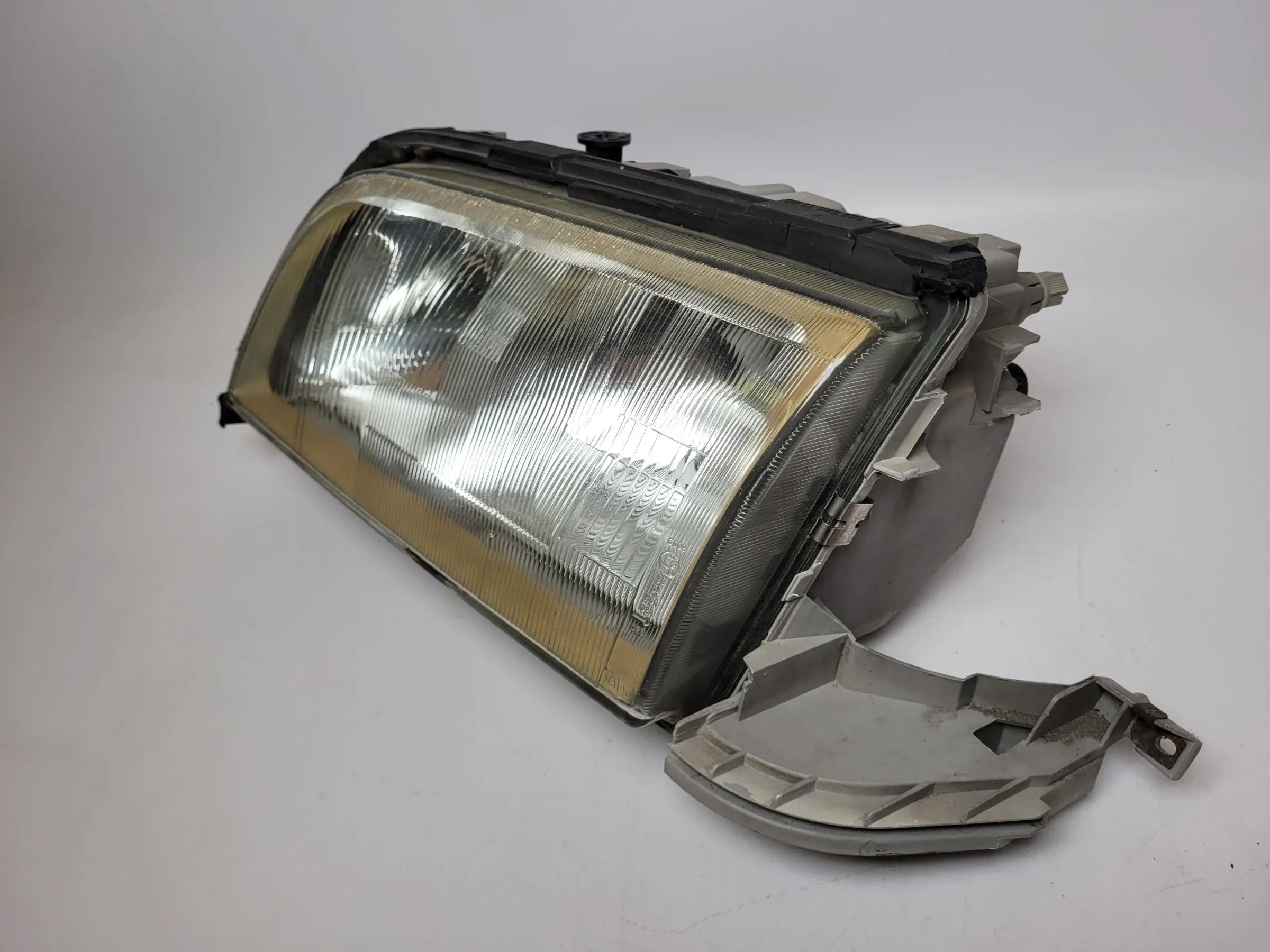 Original Mercedes-Benz C-Klasse Scheinwerfer / Frontleuchte Links, A2028202961