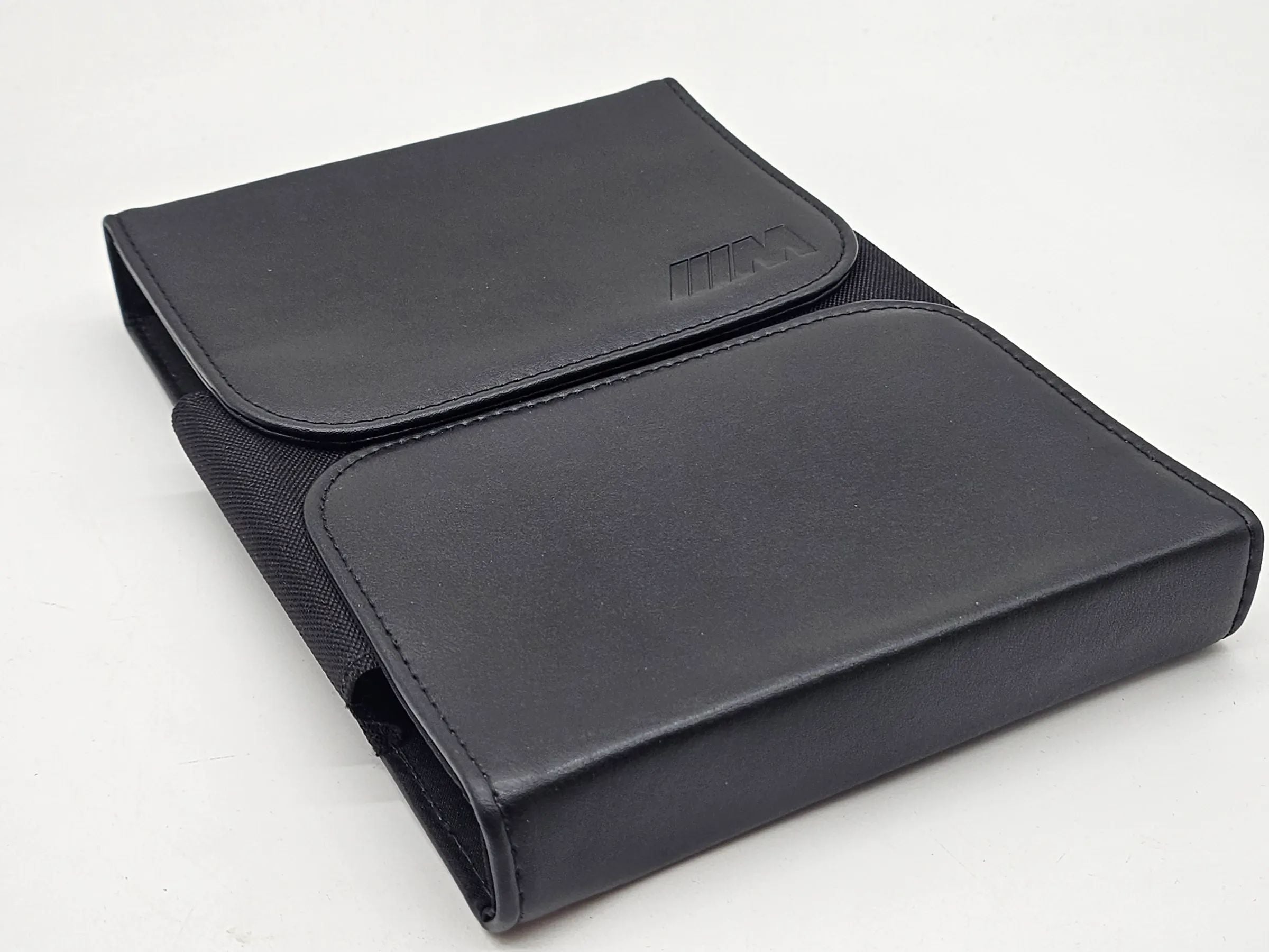 BMW M3 F80 , M4 F82   M-  Bordmappe Leder schwarz