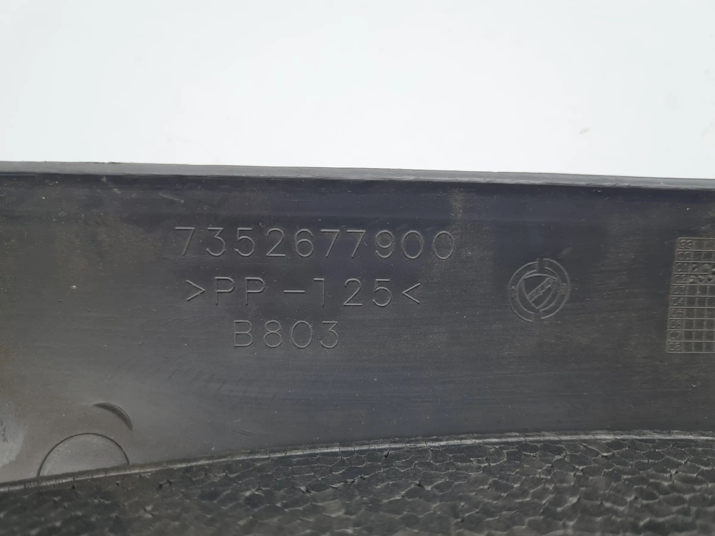 Original Fiat Punto (188) Lensäulenverkleidung Abdeckung 7352677900