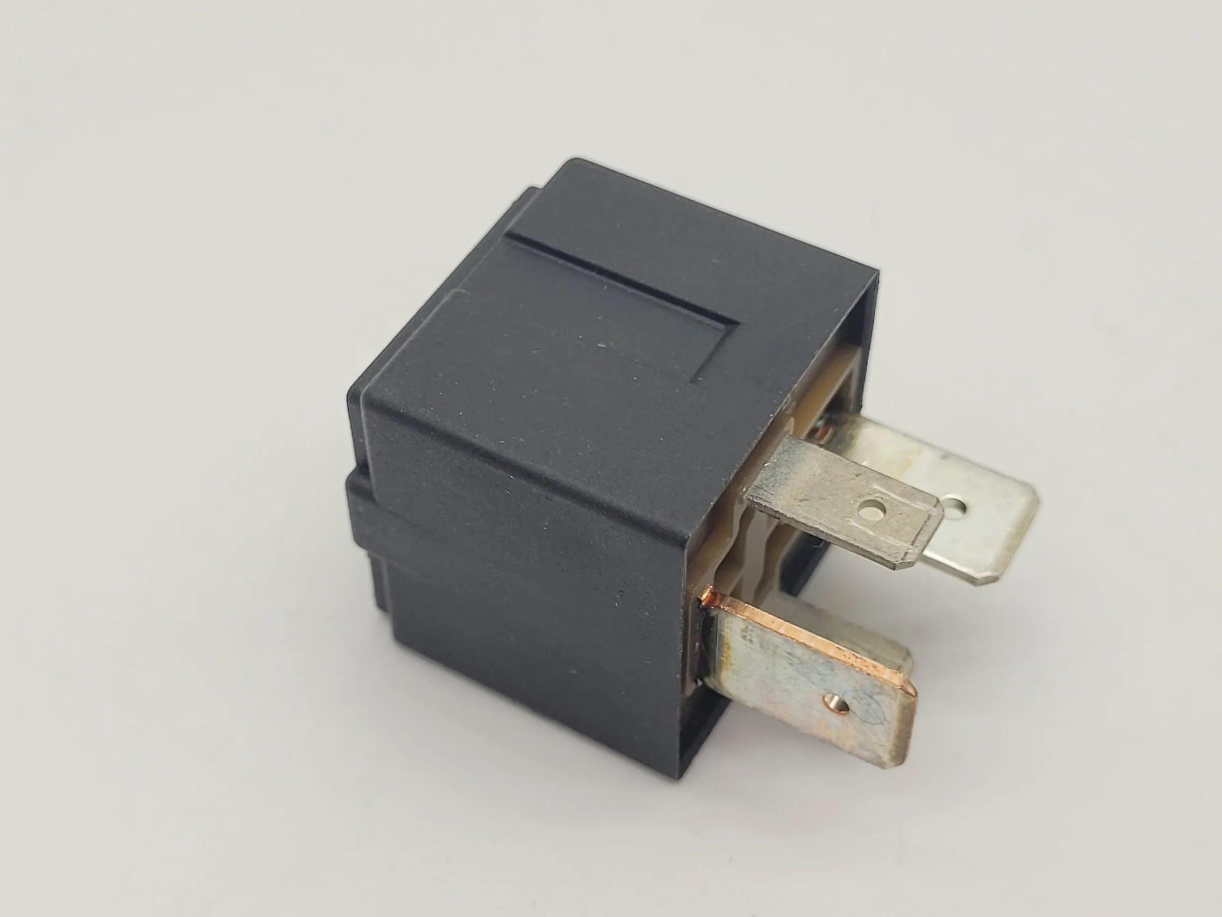 Original Fiat Punto/Ducato/Stilo/Bravo Relais 46520429