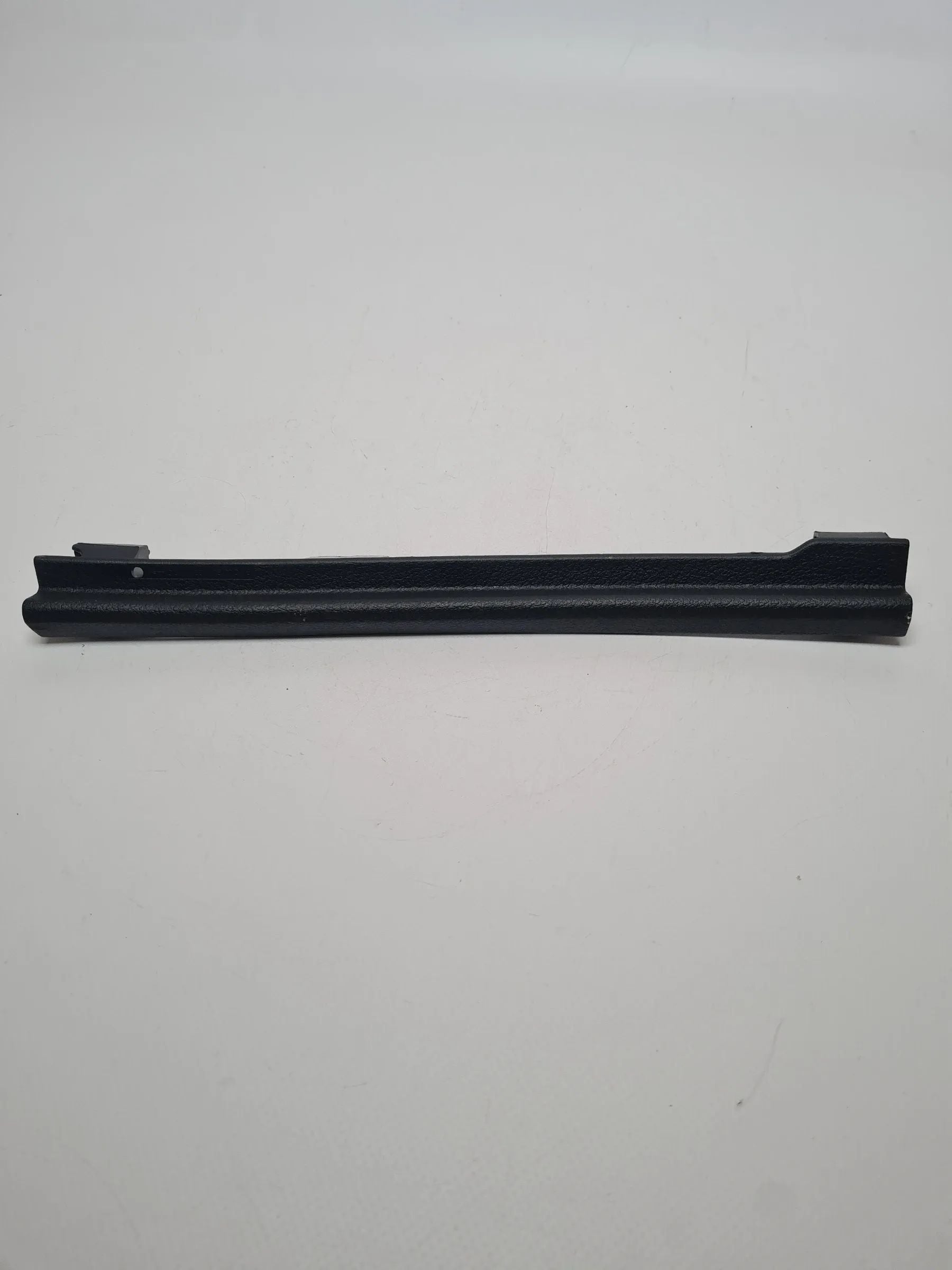 Original Audi A4 (8E/B6/B7) Verkleidung Armaturenbrett Fußraum Links 8e0868203