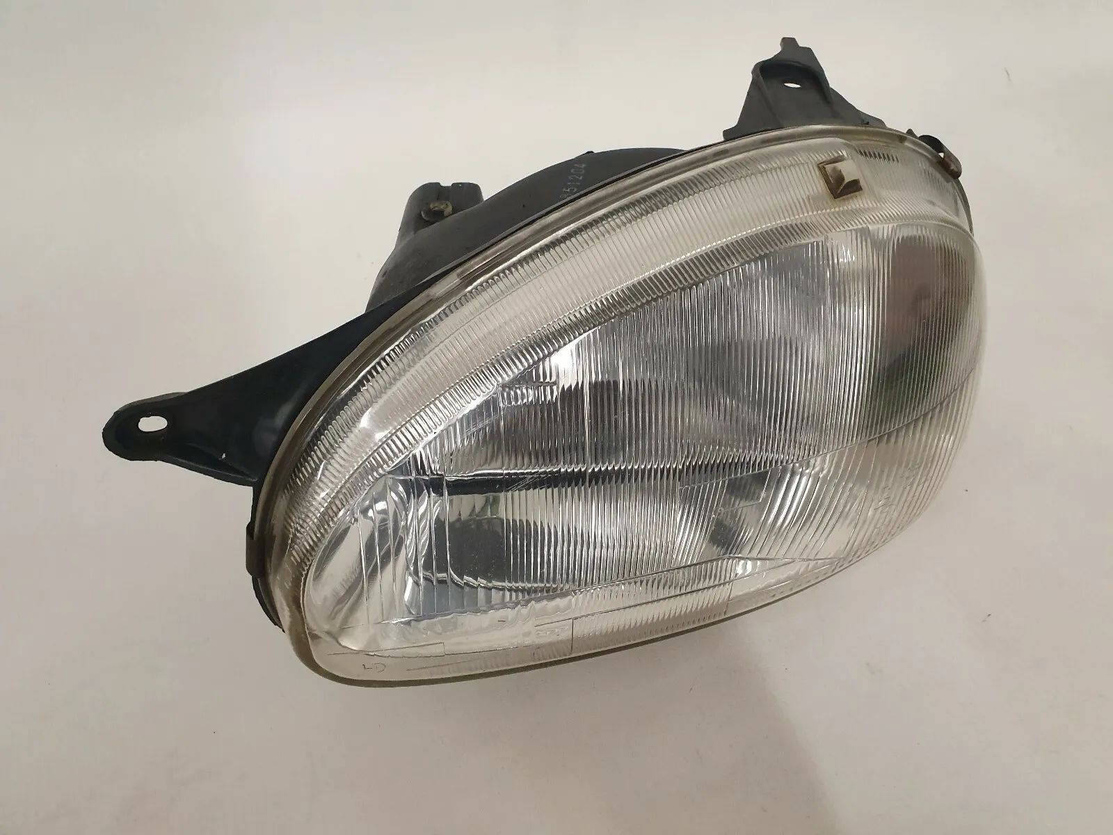 Faros Originales Opel CORSA B Izquierdo Valeo 90444786 / 1216488