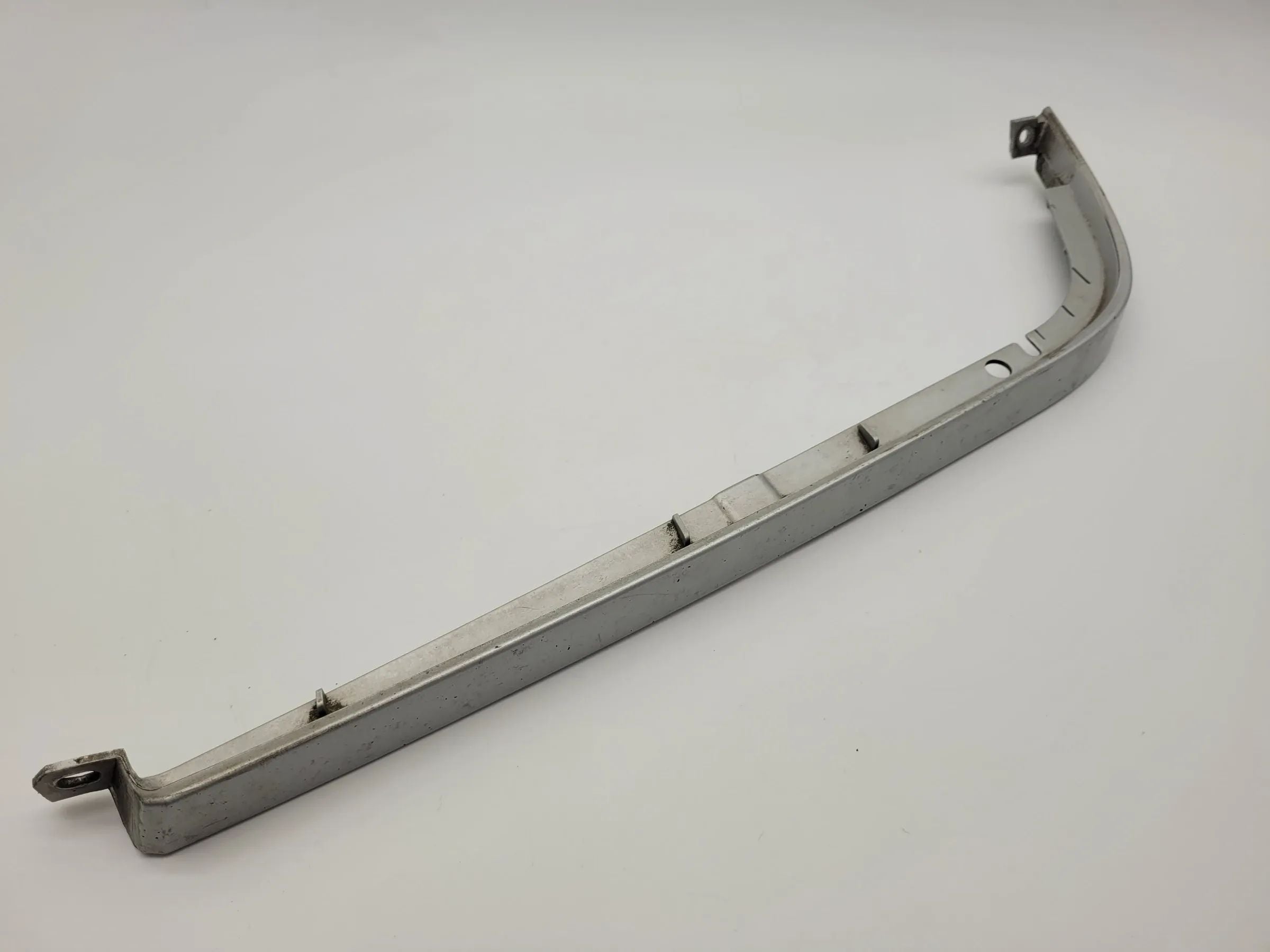 Original Mercedes-Benz C-Klasse (W202) Scheinwerfer Leiste/Blende L. A2028260577