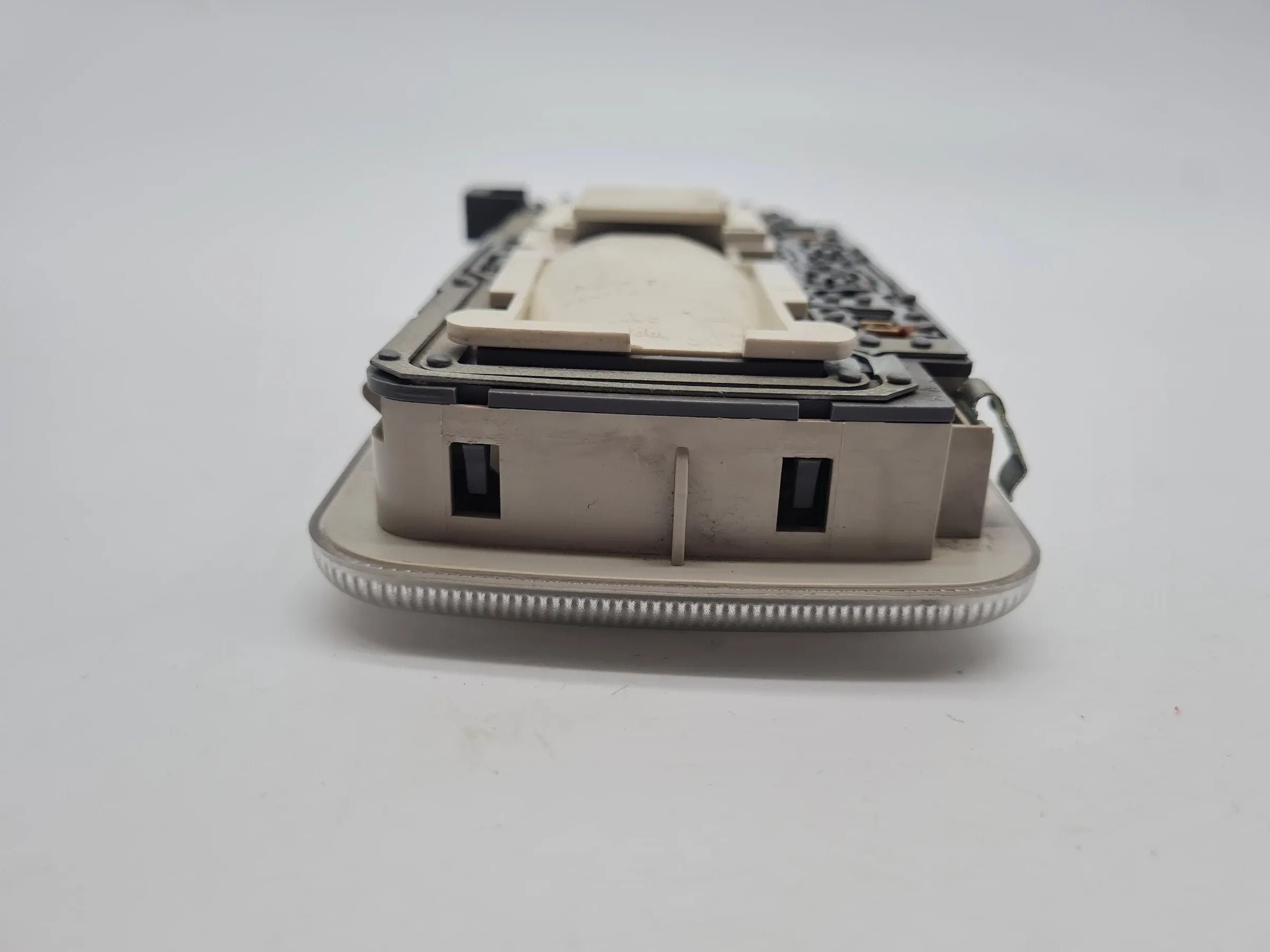 Original Fiat Punto Grande (199) Innenraumbeleuchtug Lampe 735244983