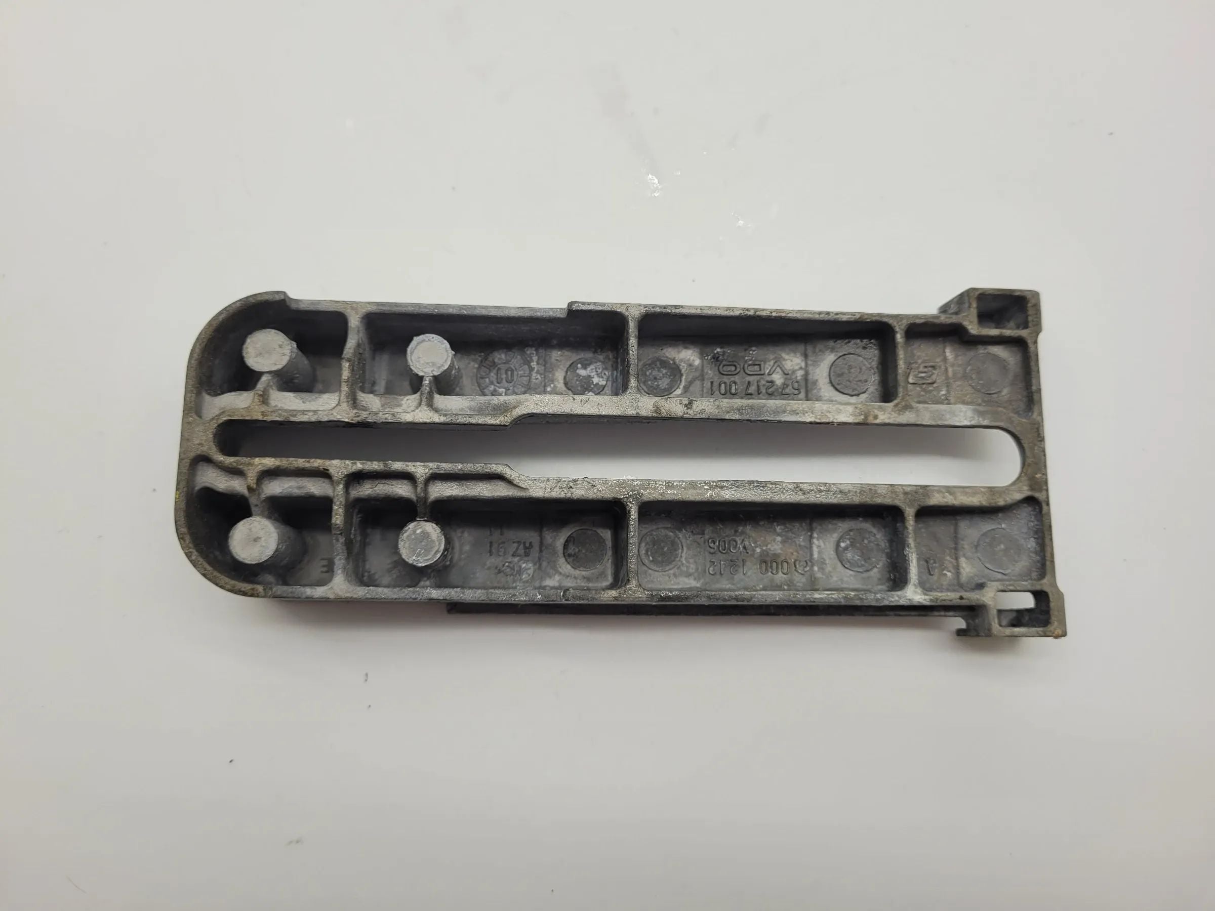 Original Smart FourTwo (450) Schließkeil Armaturenbrettbefestigung 4500001242