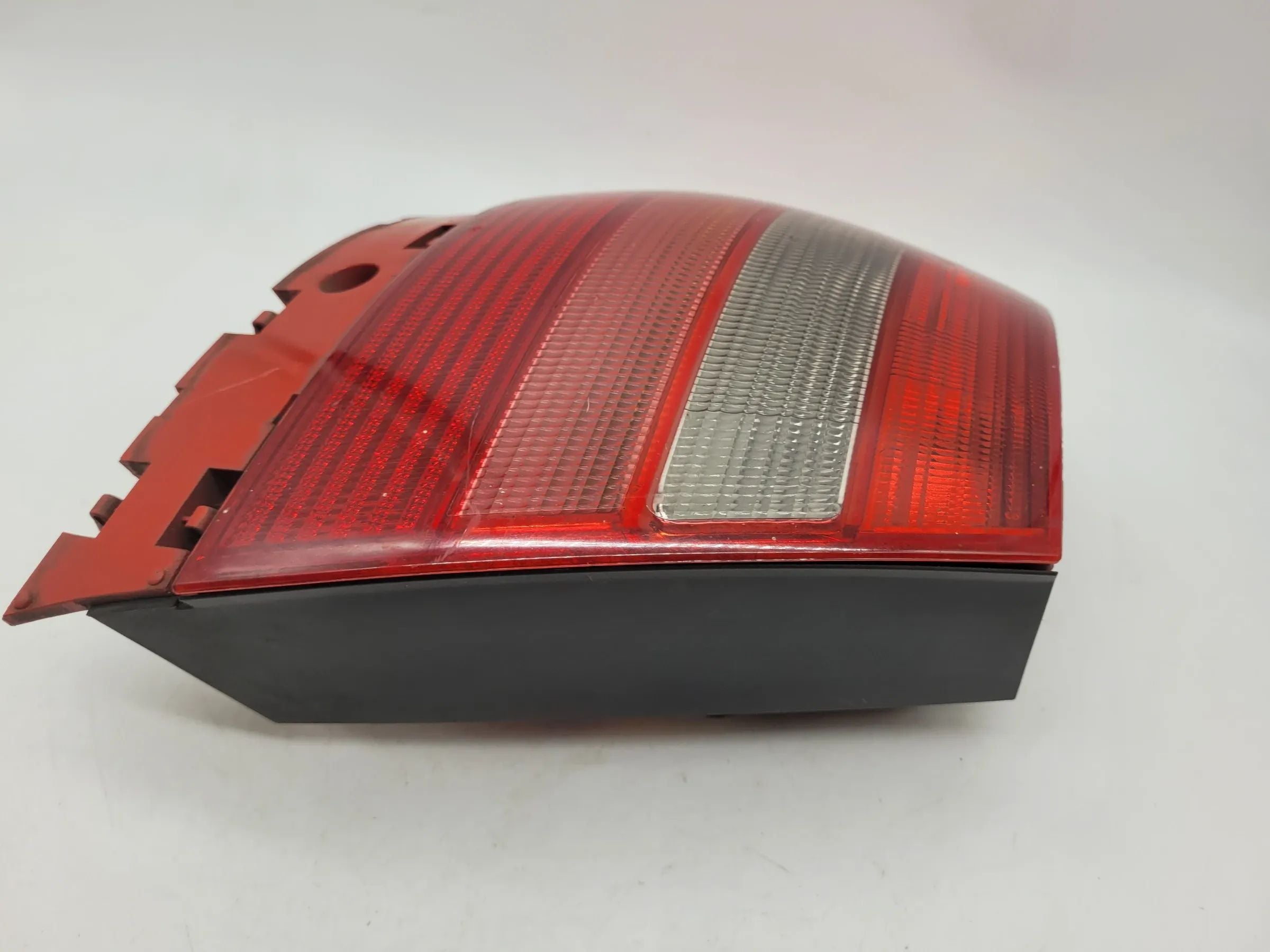 Original Audi A4 B5 Rücklicht 8D0945095D