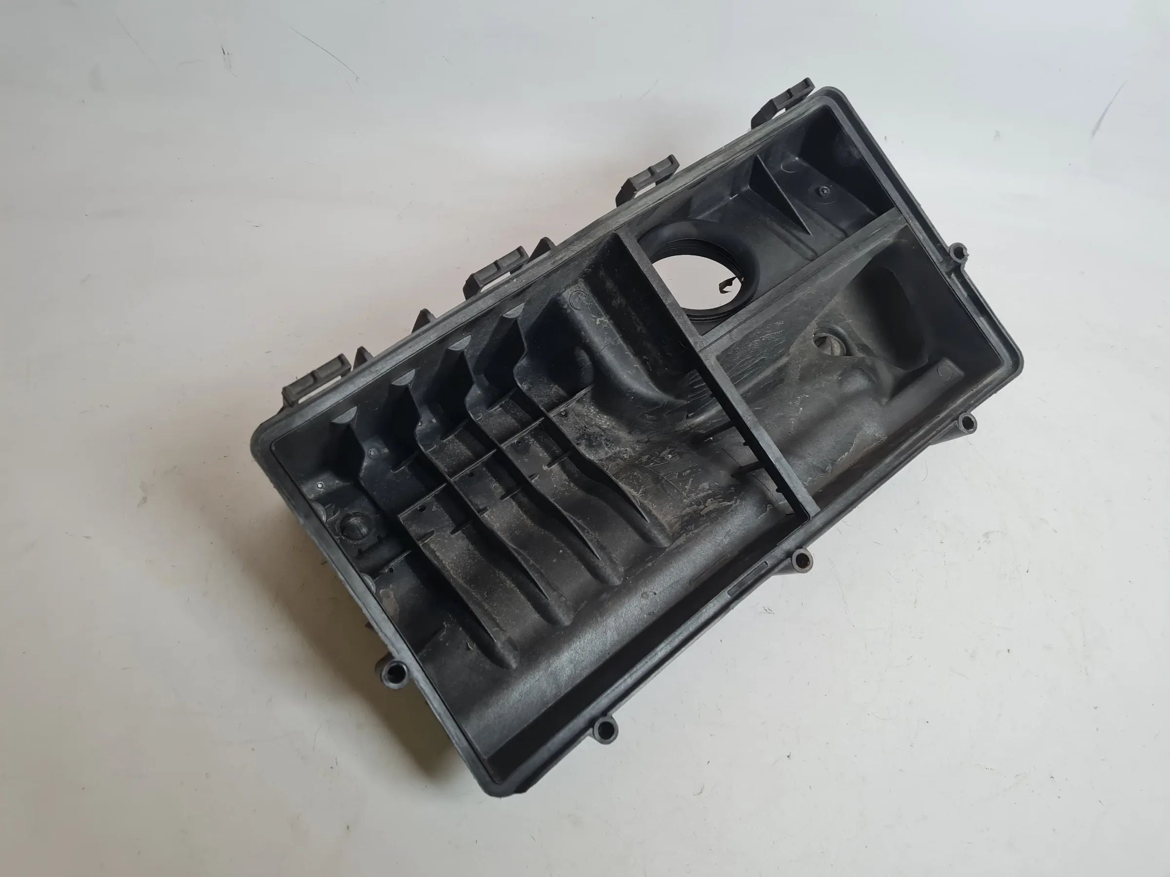 Seat Ibiza III 6L1 Luftfilterkasten Teil Links 036.183.F Original