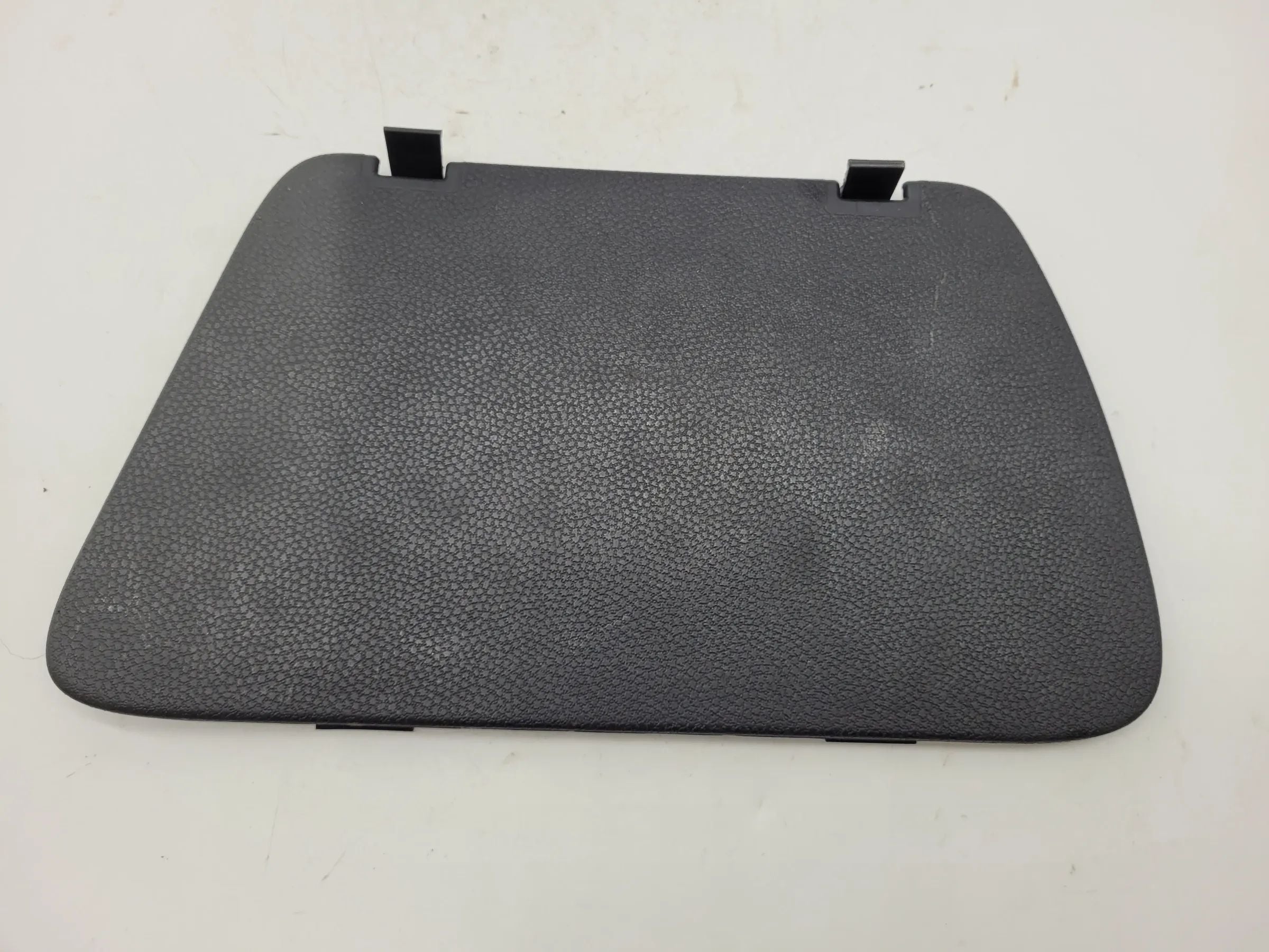 ฝาครอบห้องเก็บของท้ายรถ Mini One R50/R53 ของแท้ ฝั่งขวา 51.43-1503472