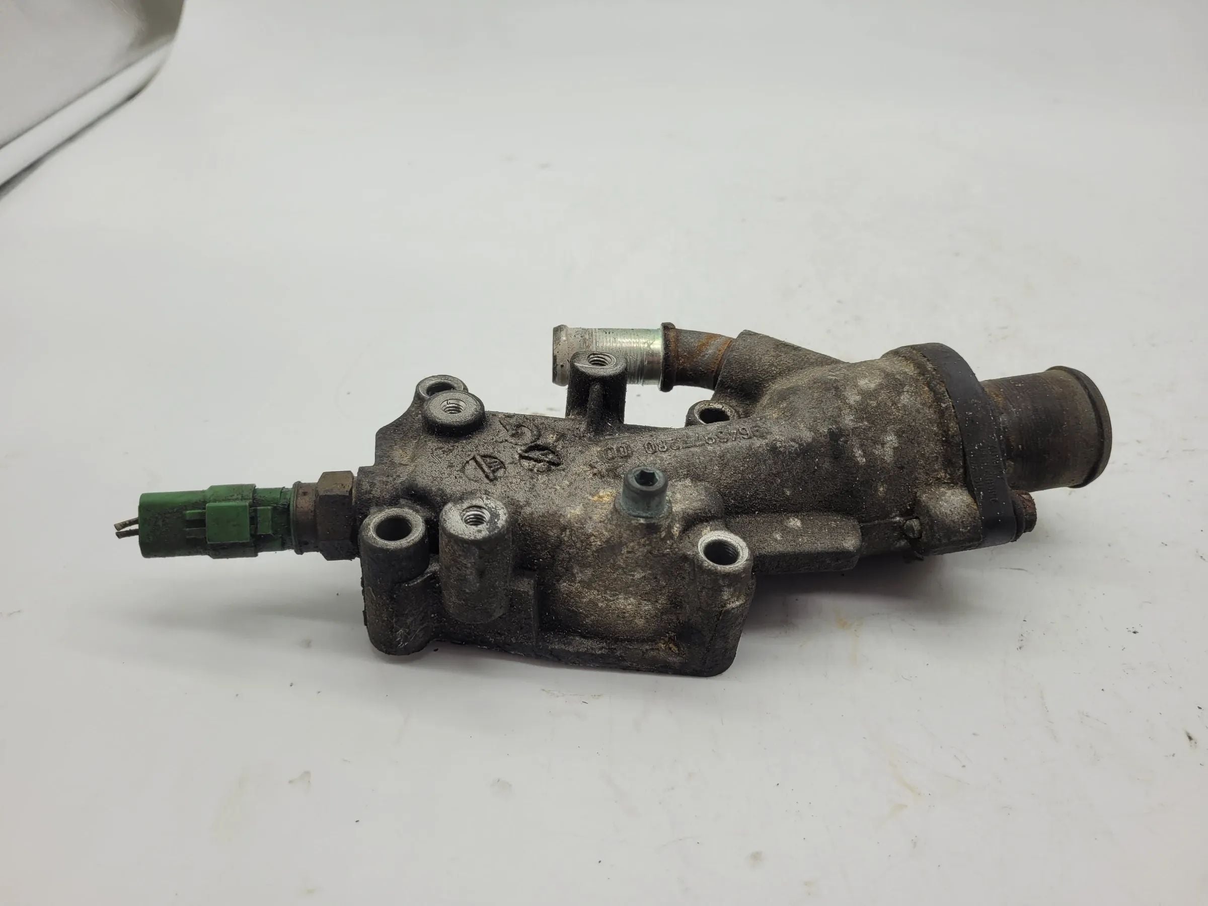ของแท้ Peugeot 206 CC (2D) ตัวควบคุมอุณหภูมิน้ำหล่อเย็น ฝาครอบเทอร์โมสตัท 9646977280