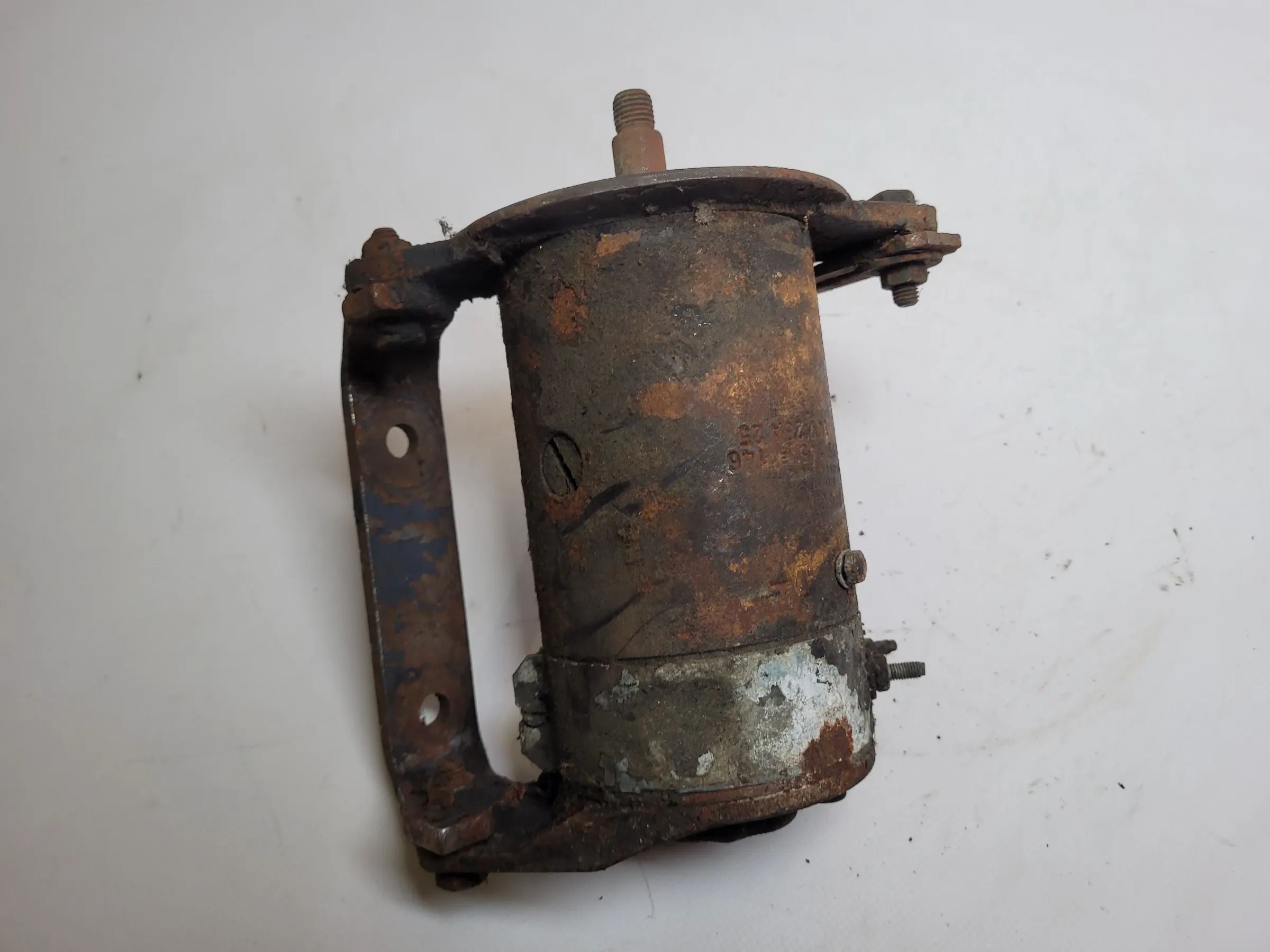 Opel Commodore 2.5 Lichtmaschine Gleichstrom 0101206145 Original