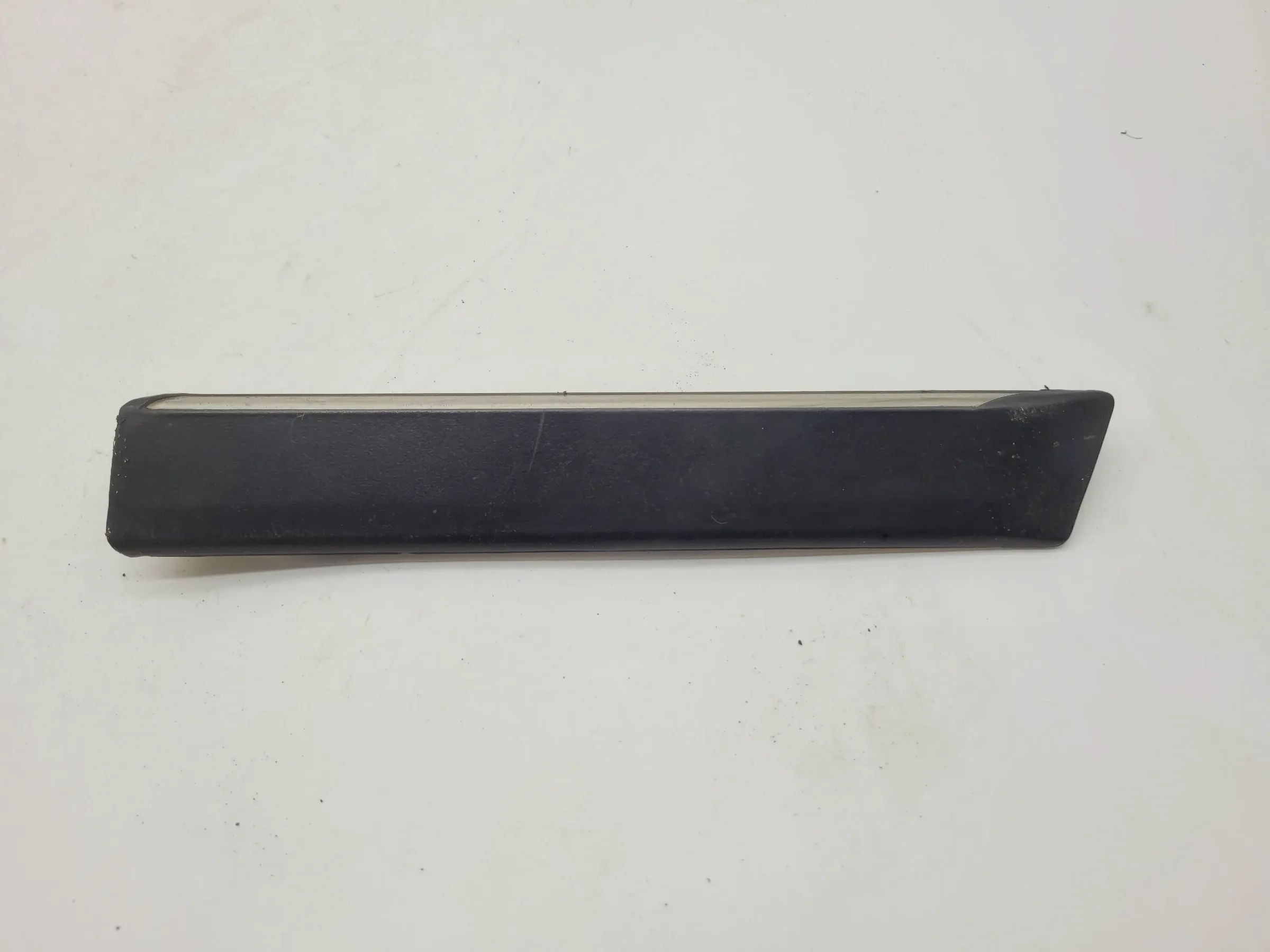Original BMW 5er (E39) Zierleiste Stoßleiste Kotflügel Direito, 8184482