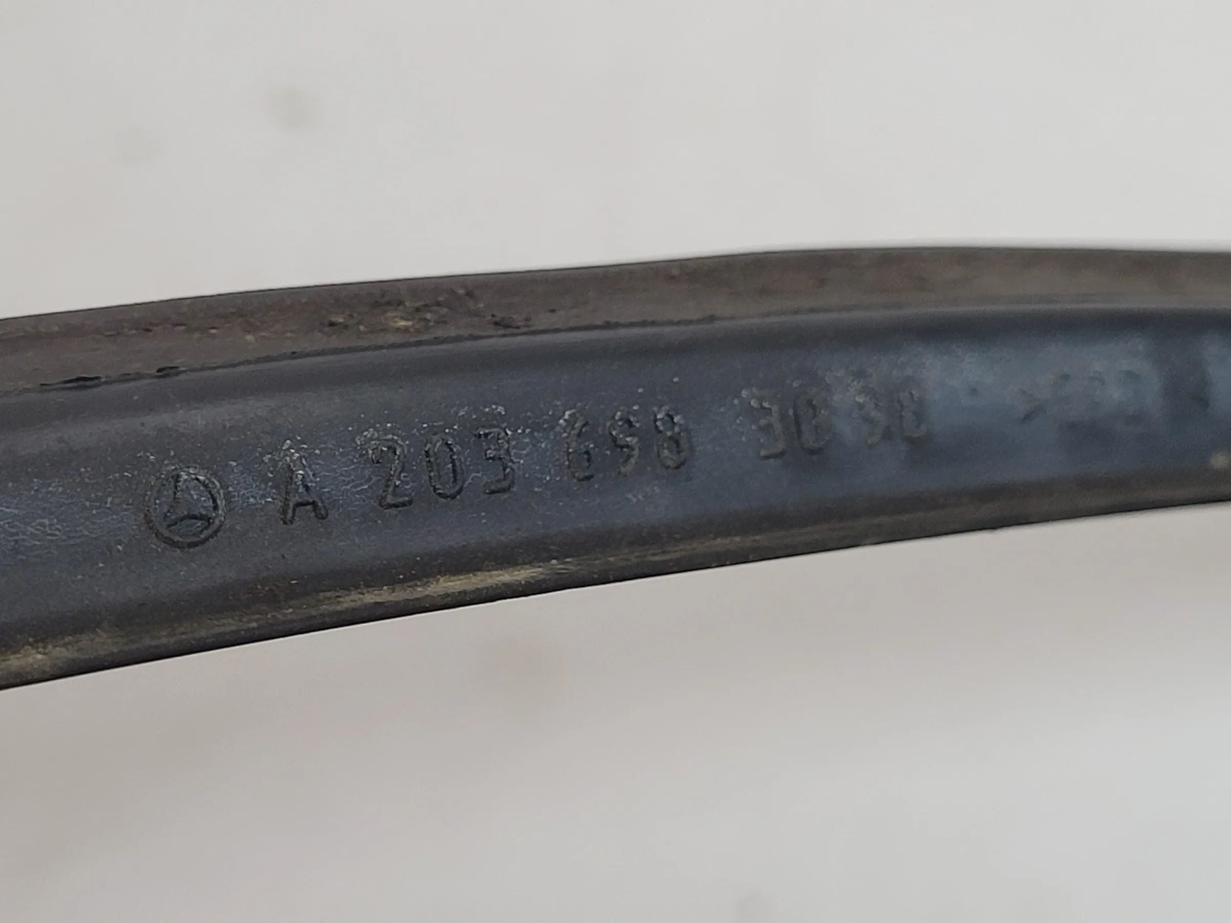 Original Mercedes C-Klasse CL203 Leiste Dichtung Rechts A2036983098