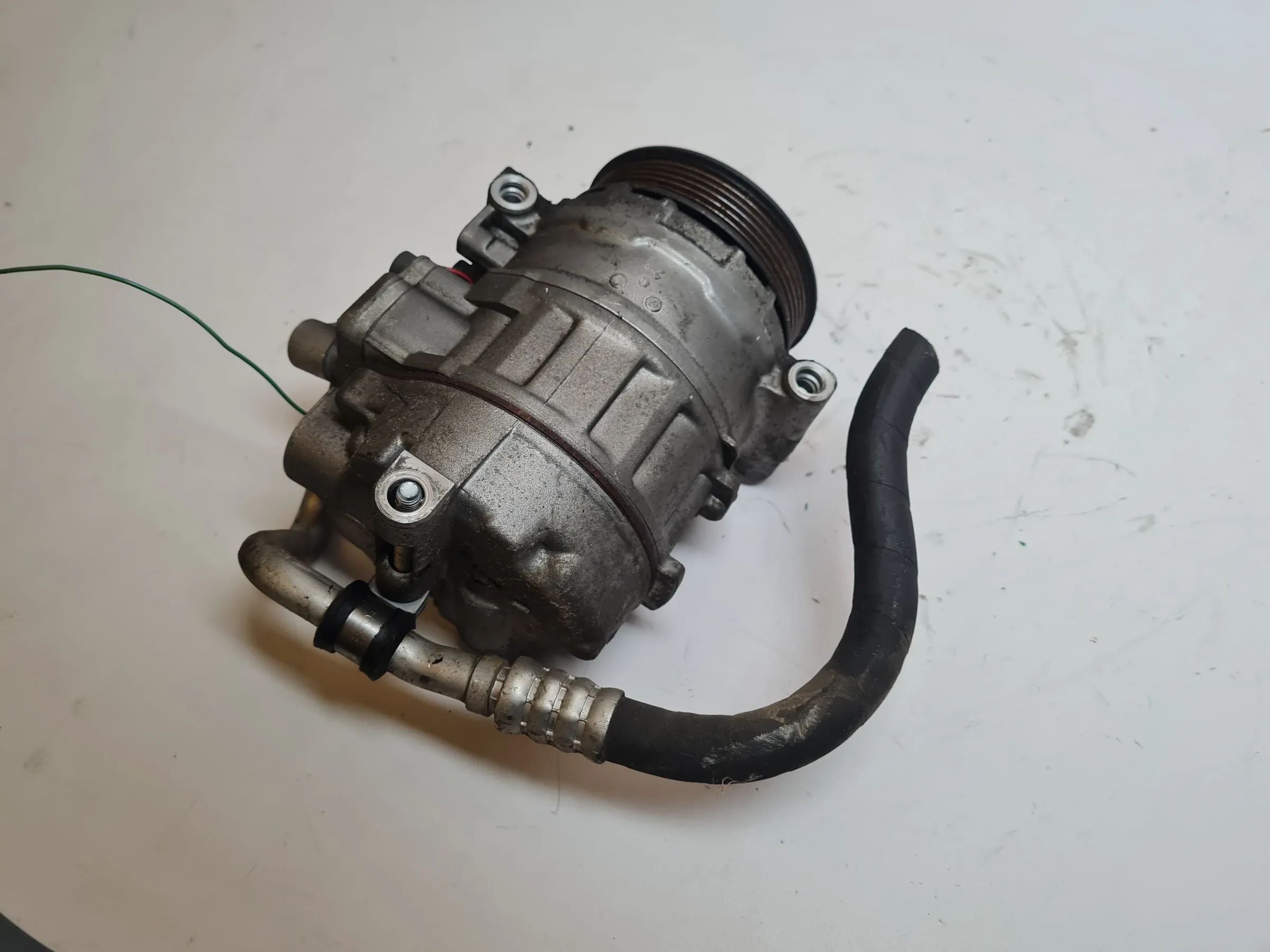 เครื่องอัดอากาศแอร์แท้สำหรับ Mercedes C-Klasse CL203 M111.955 A0002306511