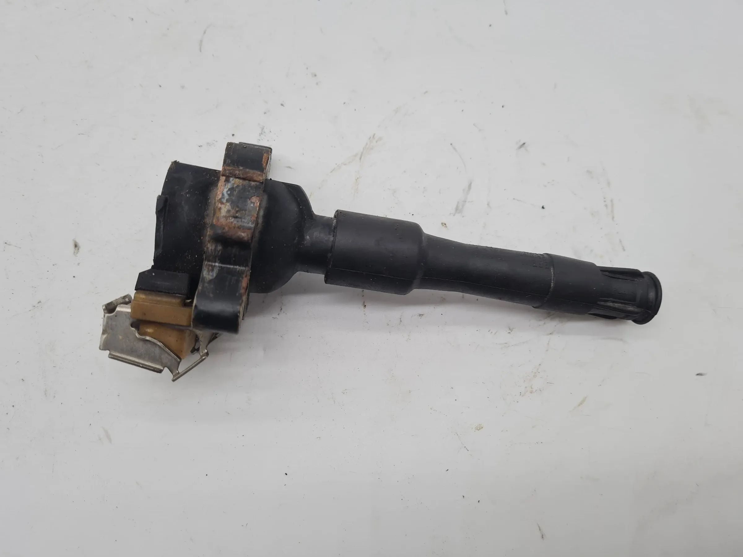 Original BMW 3 Series (E46) Ignition Coil 1748017