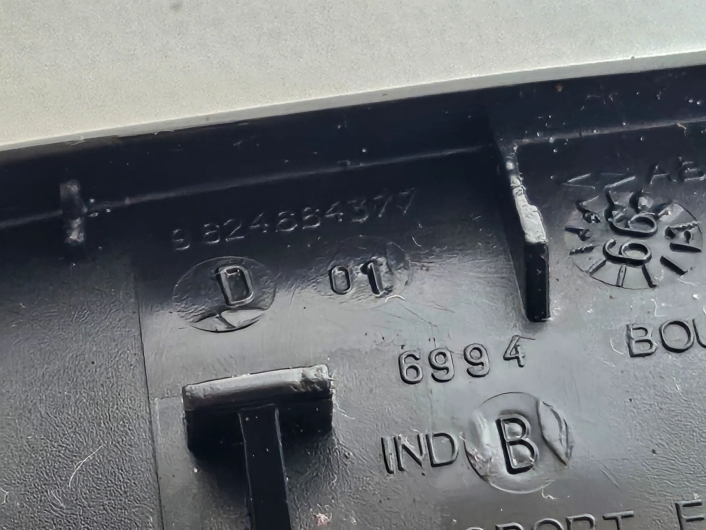 Peugeot 206 CC Cabrio wlot powietrza kratka wentylacyjna lewa 9632184877