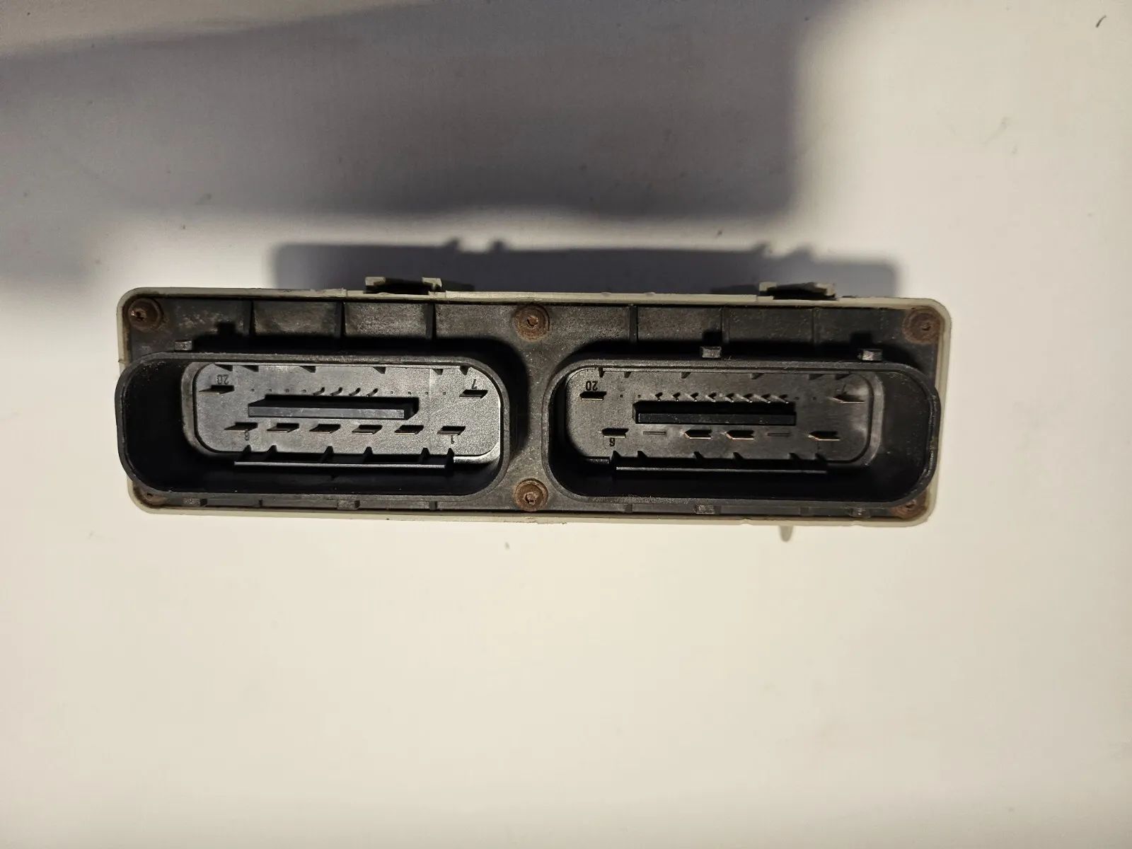 อะไหล่แท้ กล่องควบคุมเครื่องยนต์ ECU โมดูล Opel 24410129 CH4099