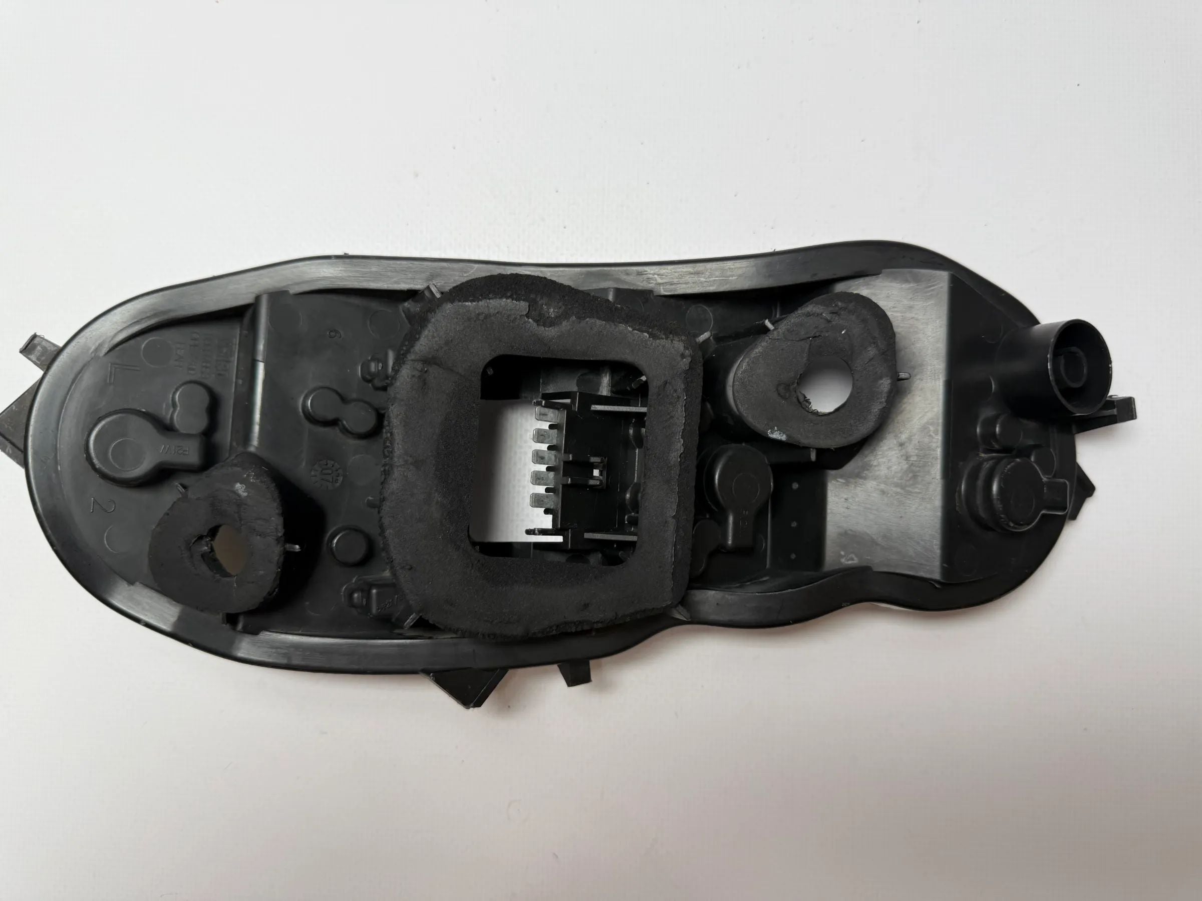 Original Opel Corsa D Lampenträger Rücklicht Links 88037853