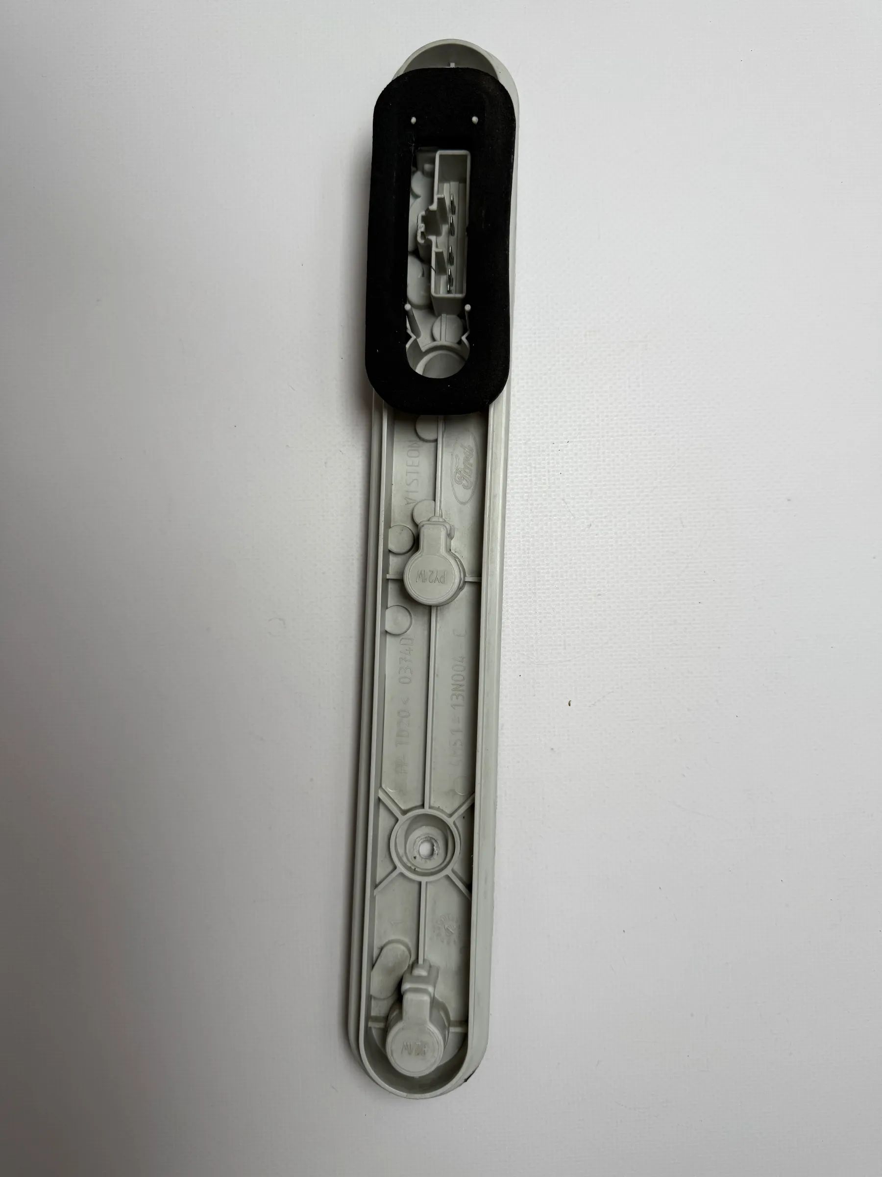 Original Ford Focus Turnier  Lampenträger Rückleuchte R/L Visteon 4M51-13004-C