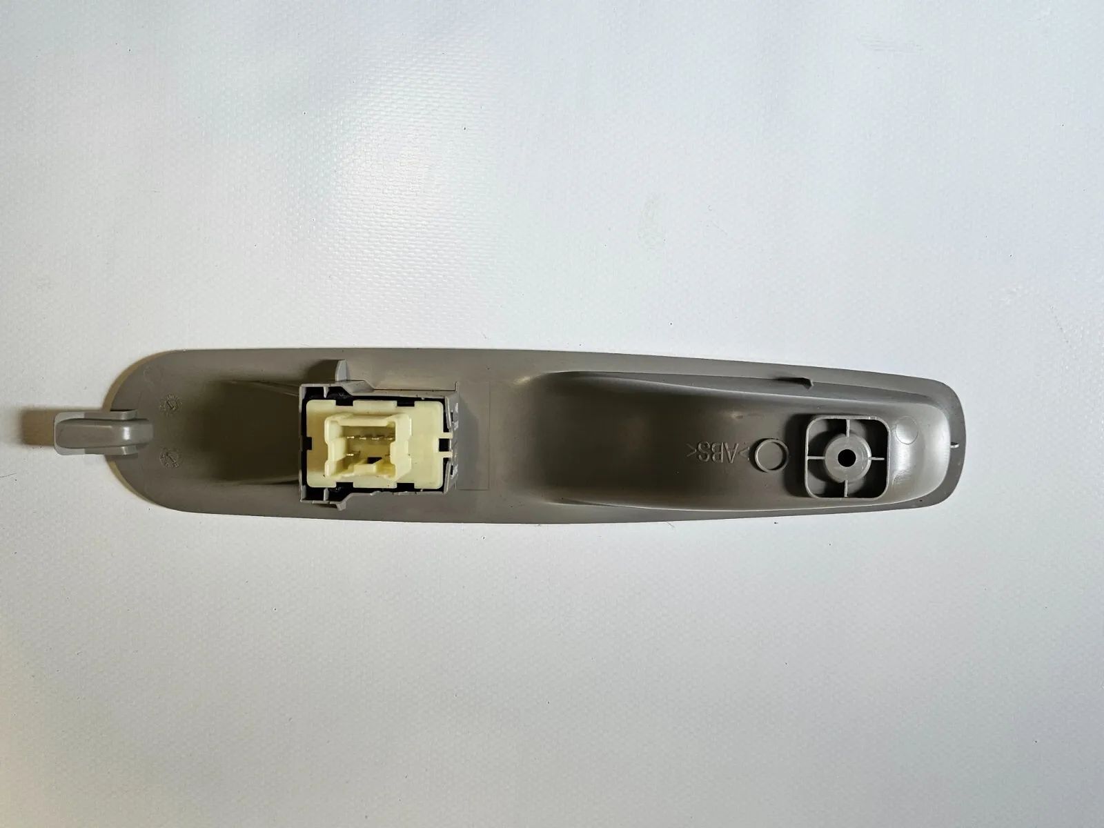 original-renault-zoe-schalter-fensterheber-vorne-829506827r-2014
