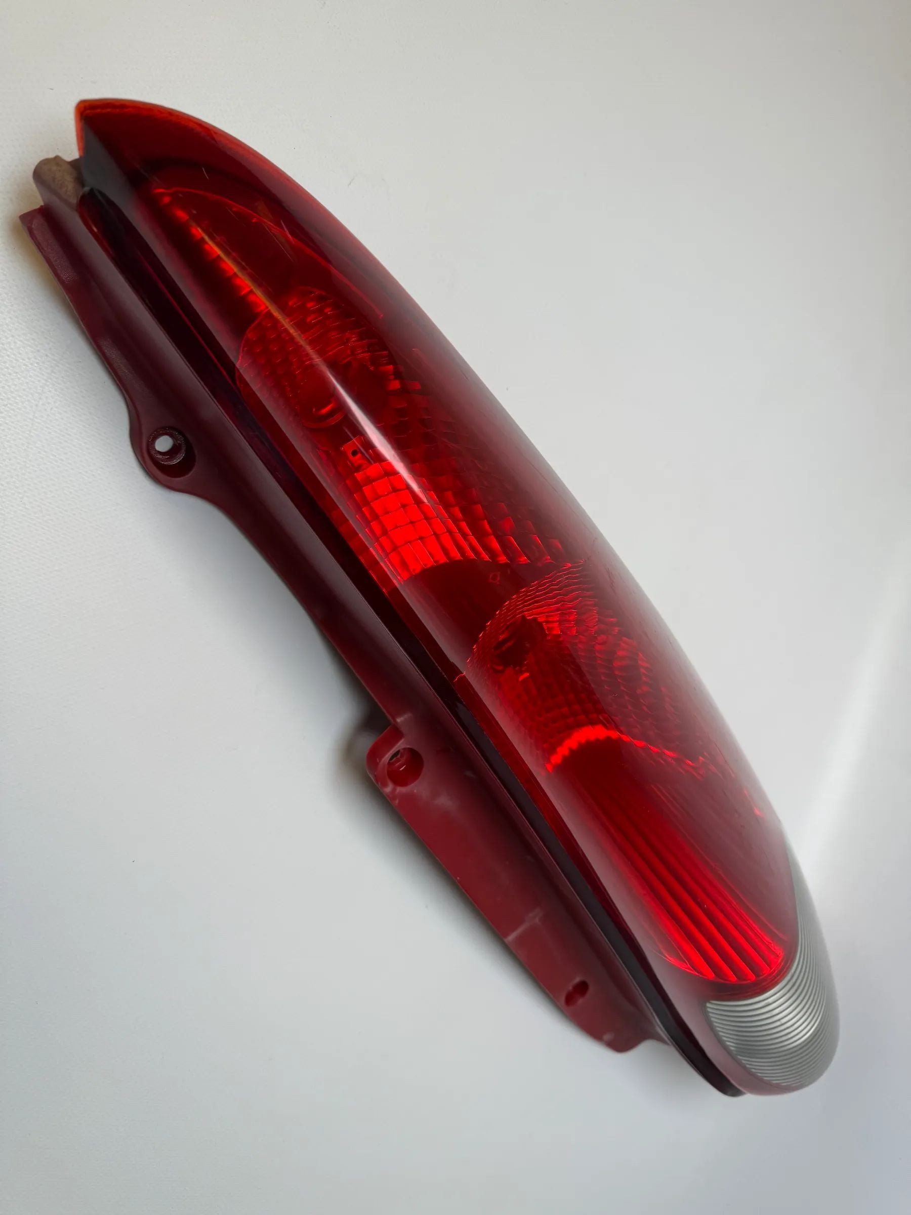 Original Daewoo / Chevrolet Rezzo (U100) rear light taillight right 96460014 