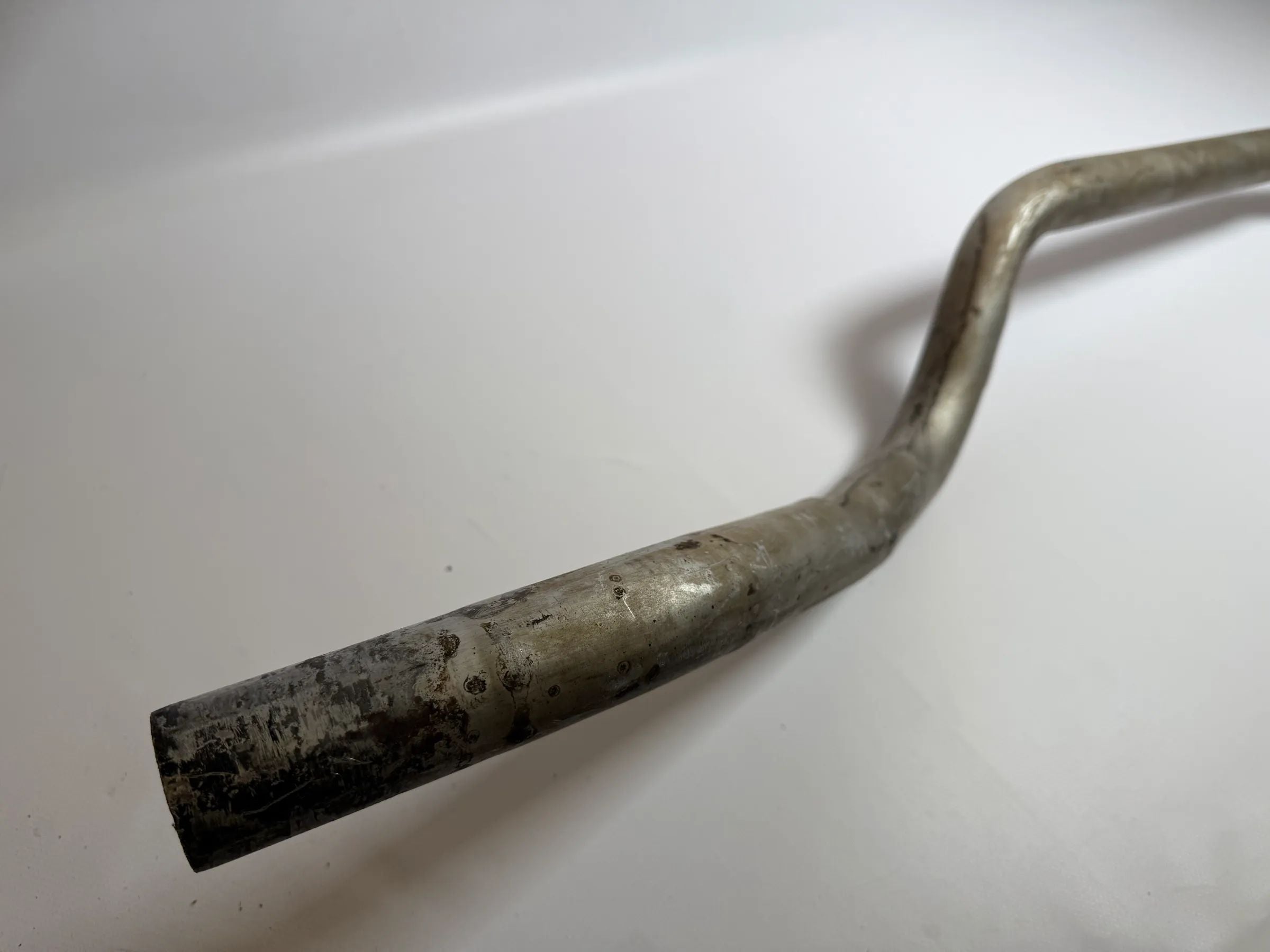 Oryginalny Opel Kadett D tłumik środkowy 852200 / 90128264