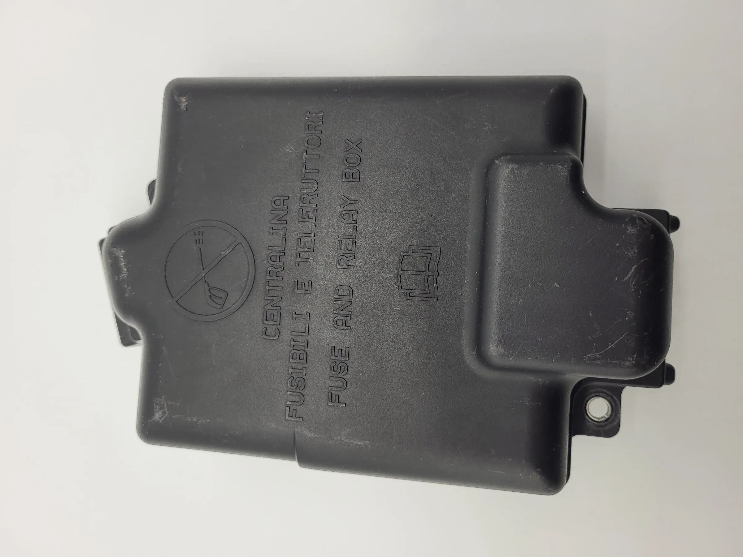 Original Fiat Grande Punto (199) Sicherungskasten Abdeckung 735471684