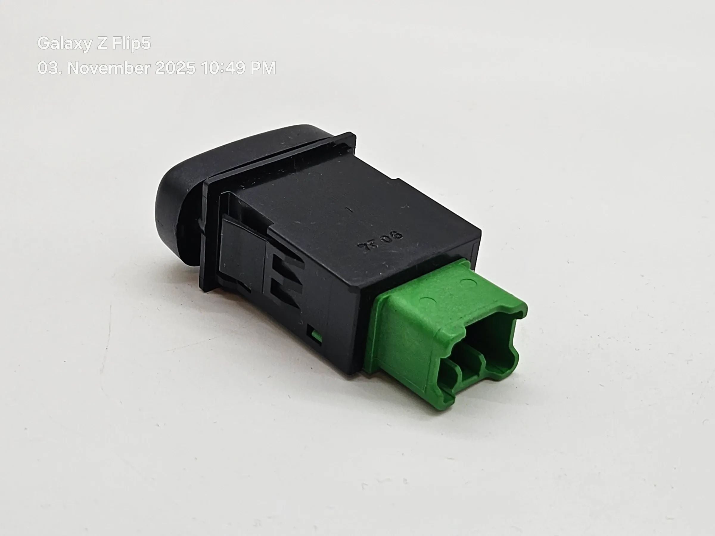 Original Suzuki Grant Vitara FT HT Schalter Heckscheibe 37860-64G00