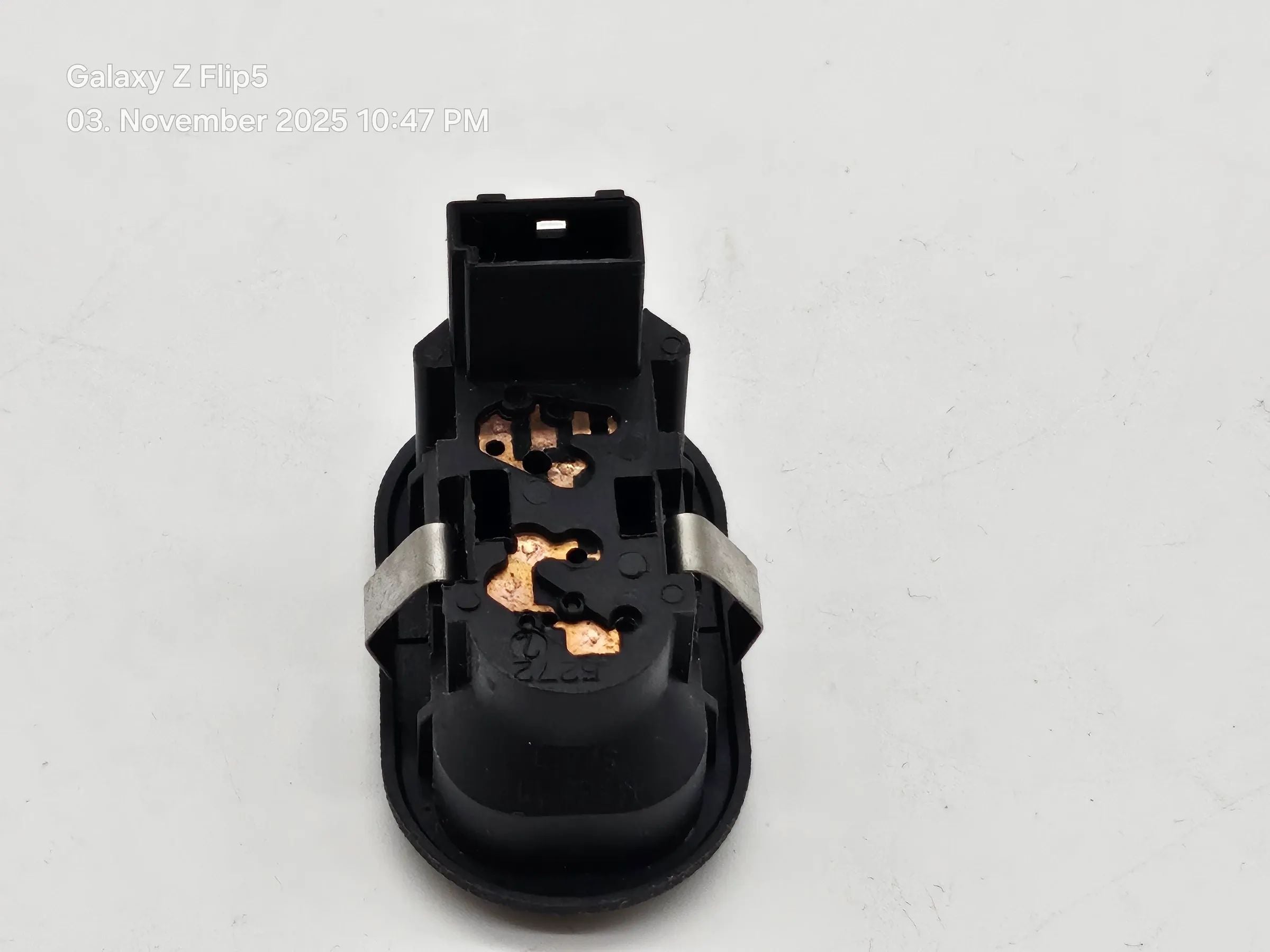 Oryginalny Opel Meriva A przełącznik podnośnika szyb przełącznik podnośnika szyb 13363102