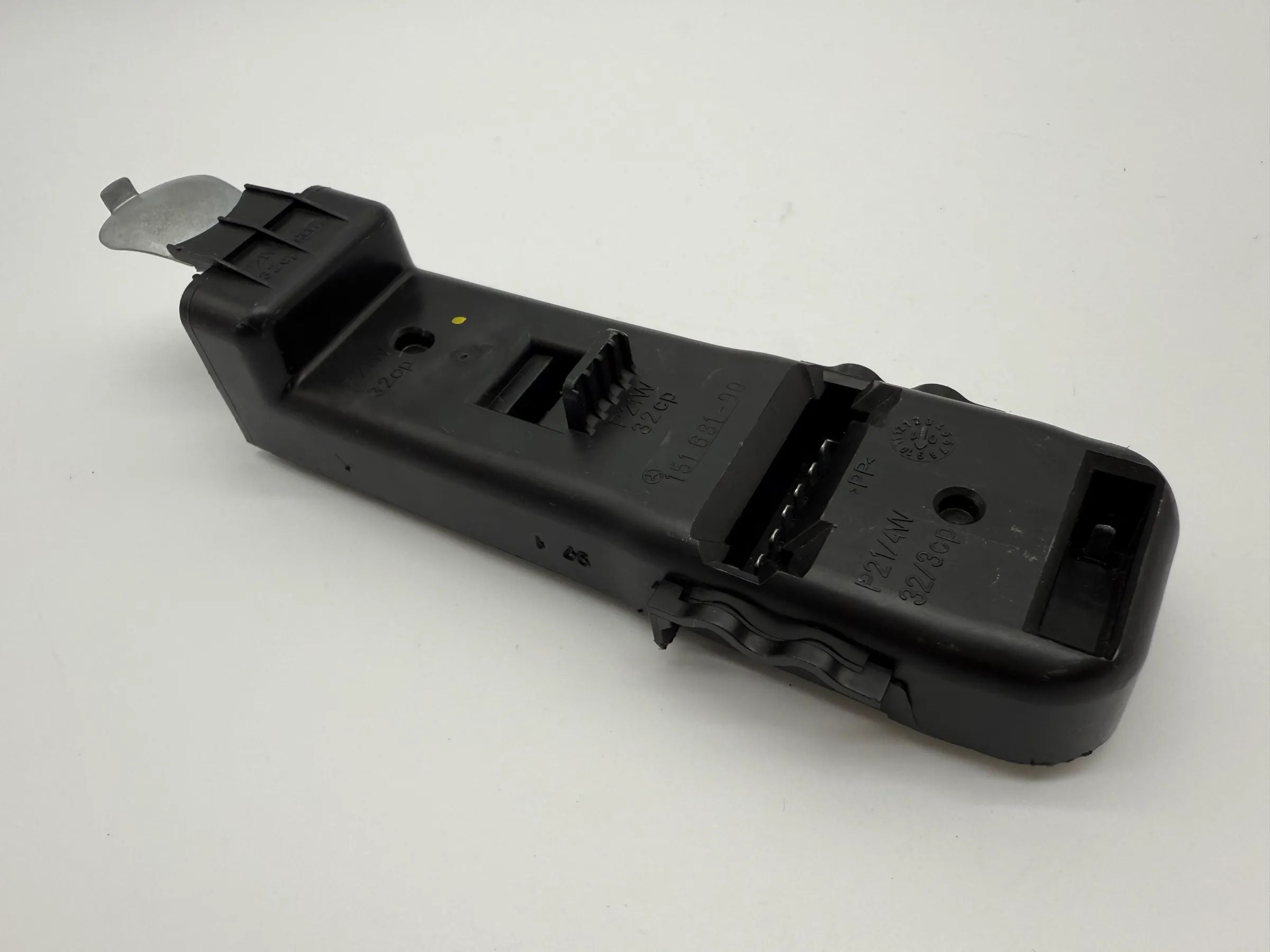 Support de feu arrière Mercedes-Benz Classe C Coupé CL203 15163300 / 15163100