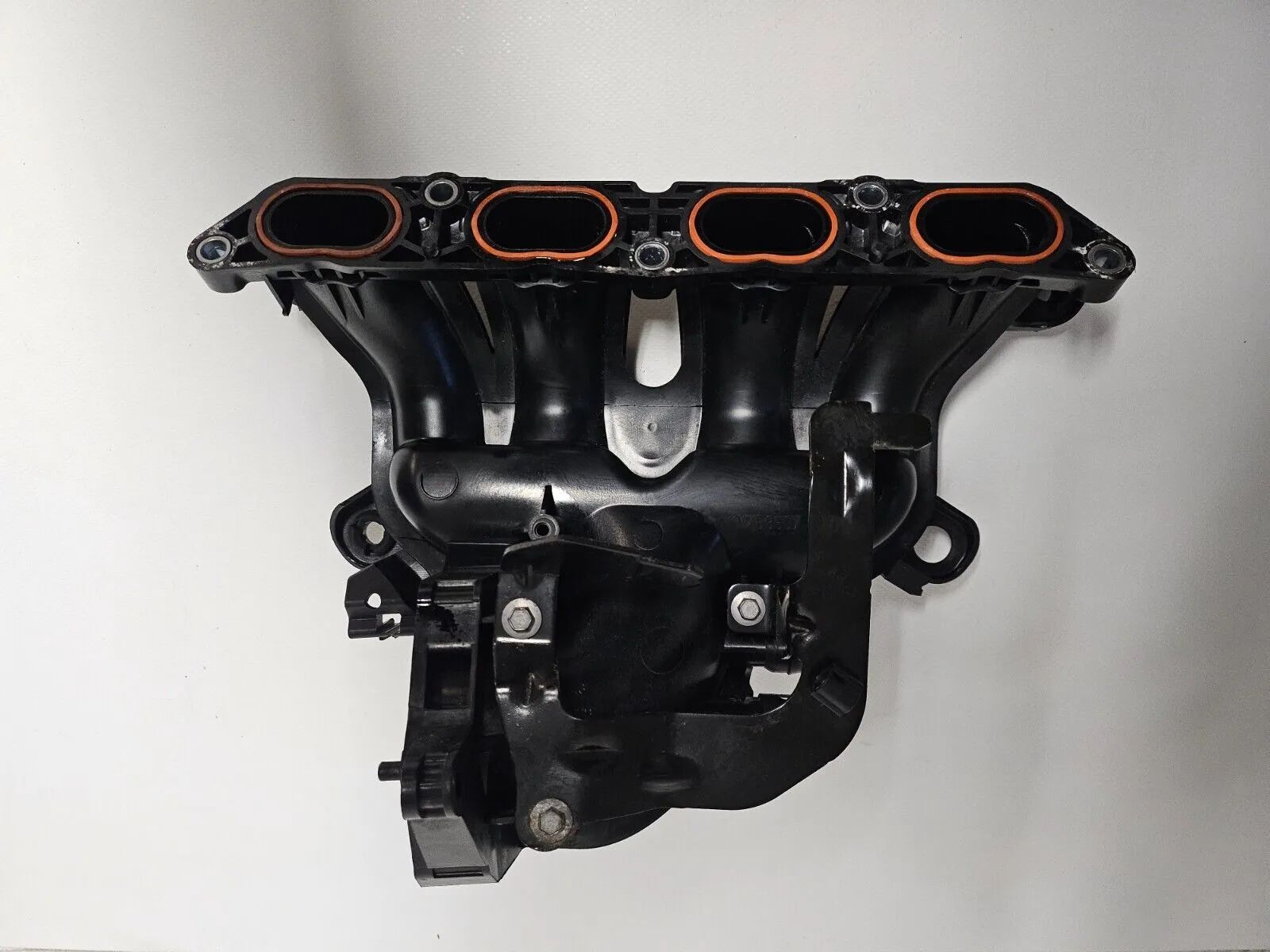 BMW 1er F20 116i  Ansaugkrümmer Ansaugbrücke V759507