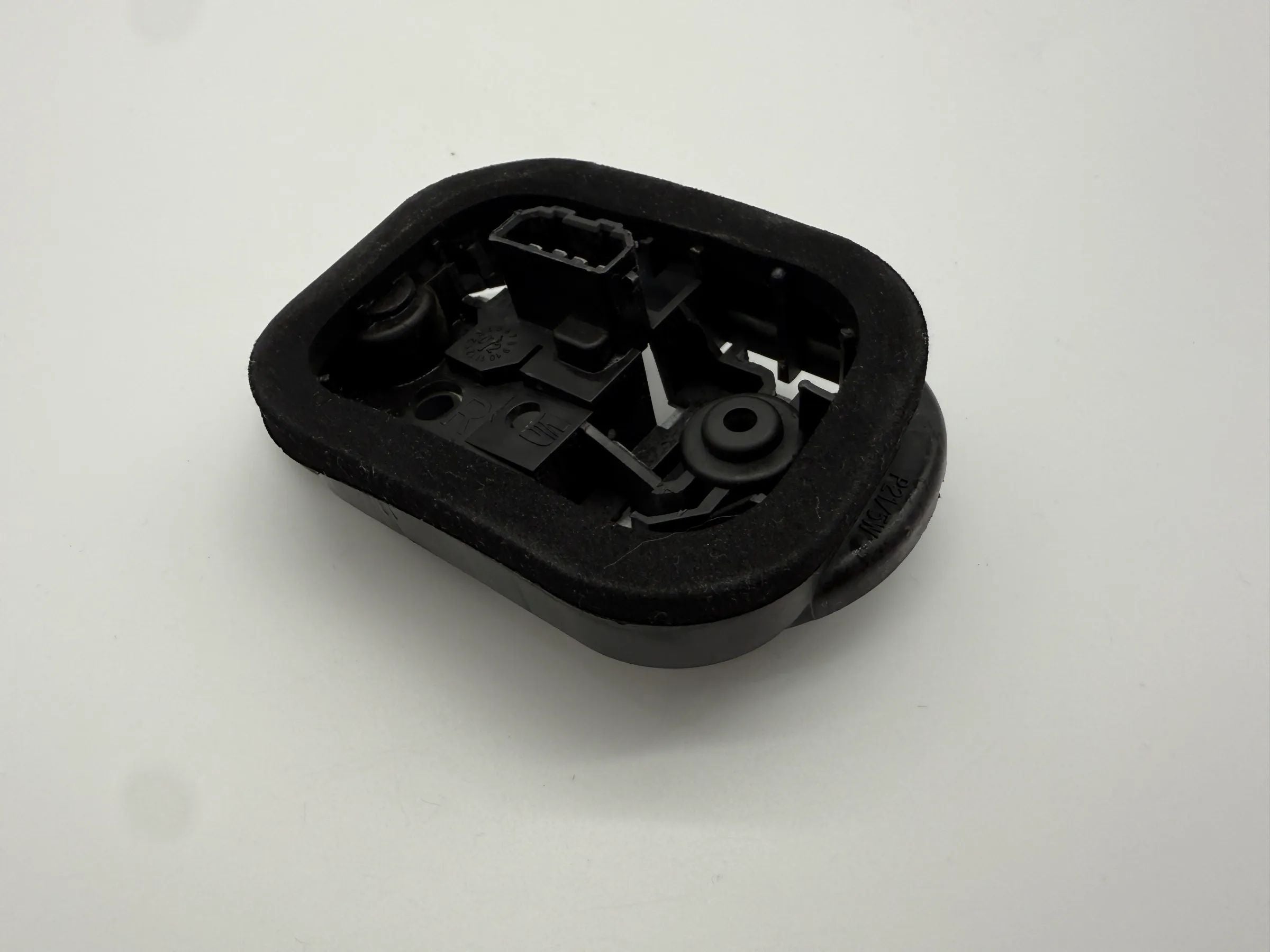 Original Seat Ibiza 3 III (6L1) Rear Light Lamp Holder Right 6L6945258