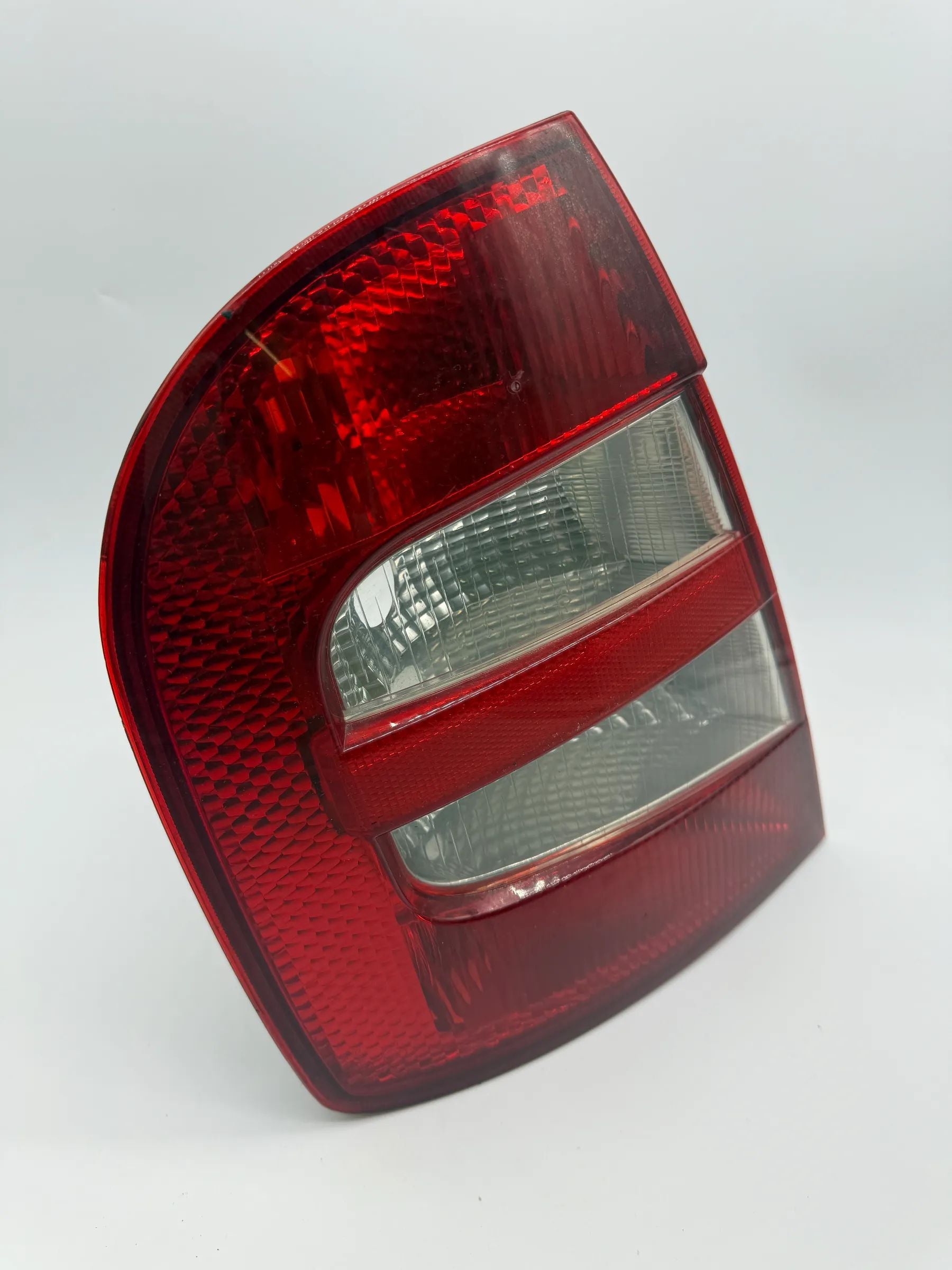 Original Skoda Fabia I 1 (6Y2/6Y3) Tail Light / Rear Lamp Left 6Y6945095