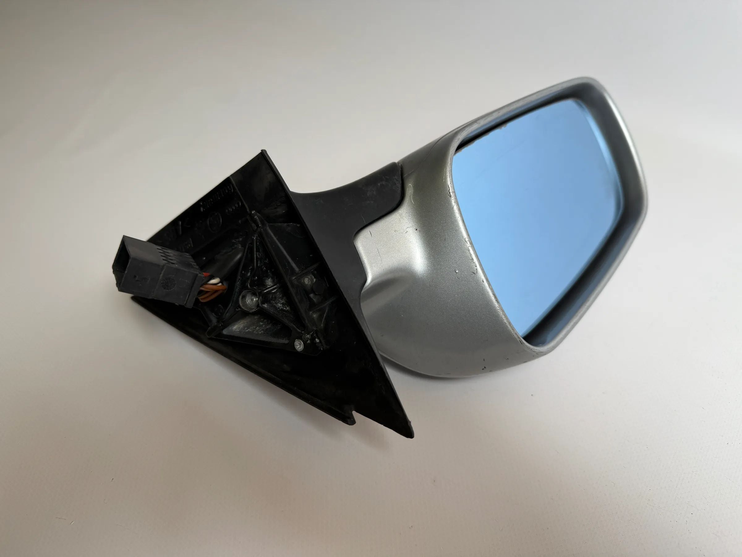 Specchietto Retrovisore Esterno Originale Audi A4 (8D2) Elettrico Sinistro Argento RSO225401