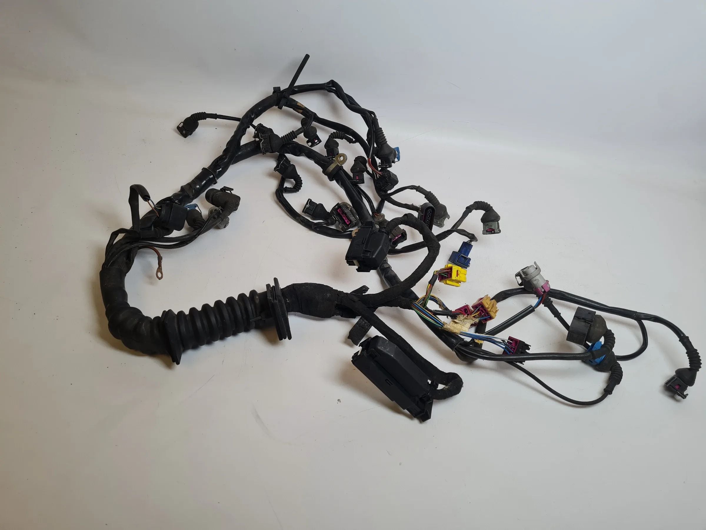 Original Audi A6 (4B2/4B4) 2.4 V6 Motorkabelbaum Kabelbaum Motor