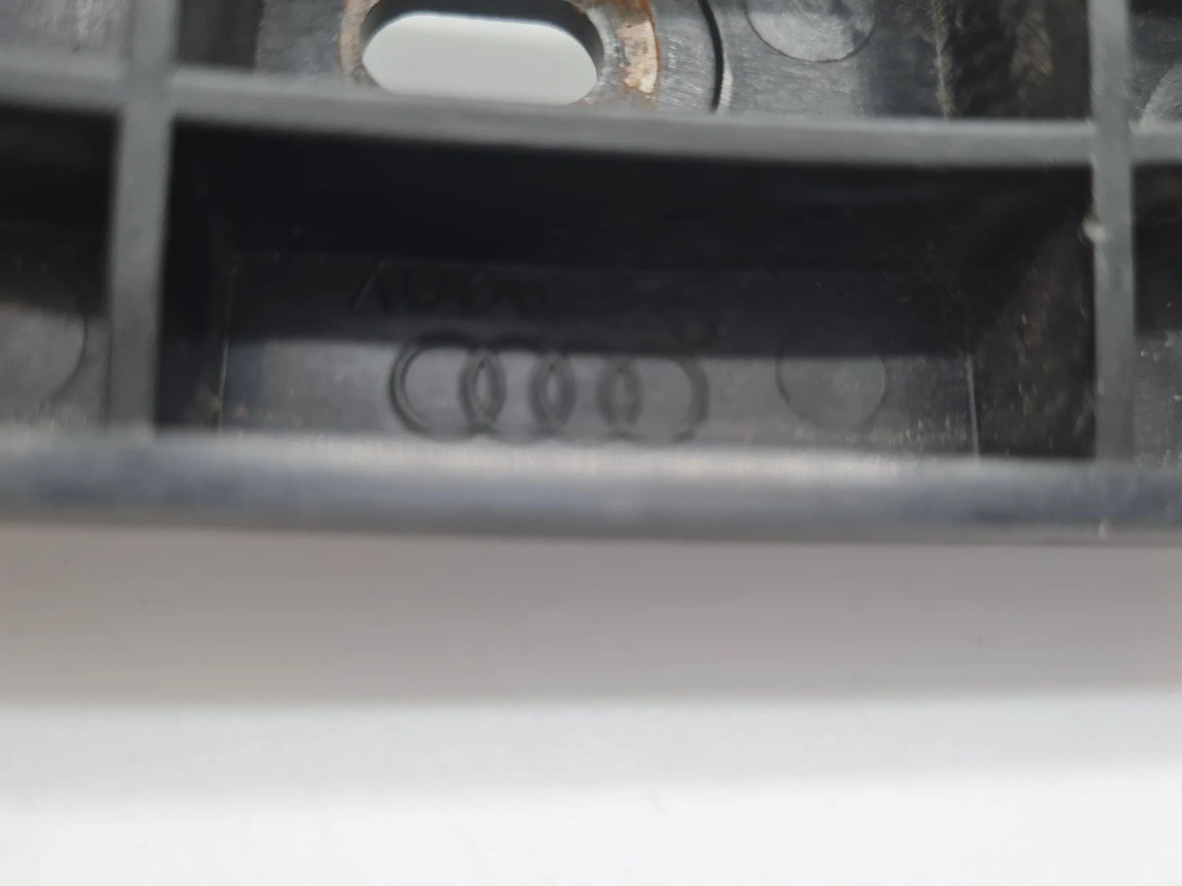Original Audi A6 (4B2/4B4) Stoßstangenhalter Vorne Links 4B0807283B