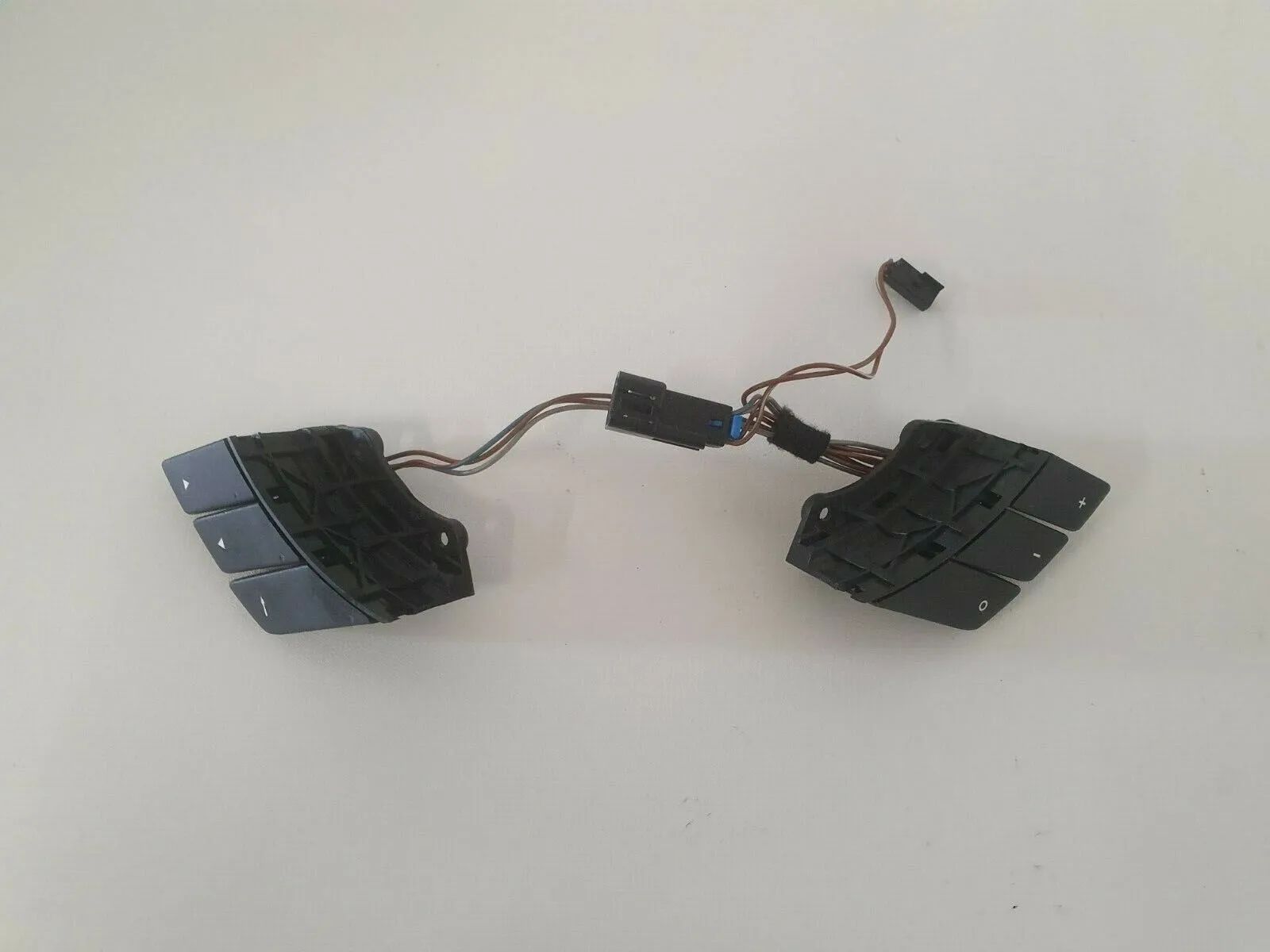 Opel Meriva A Tigra B Combo C Corsa C Cache volant Boutons multifonctions 09185419