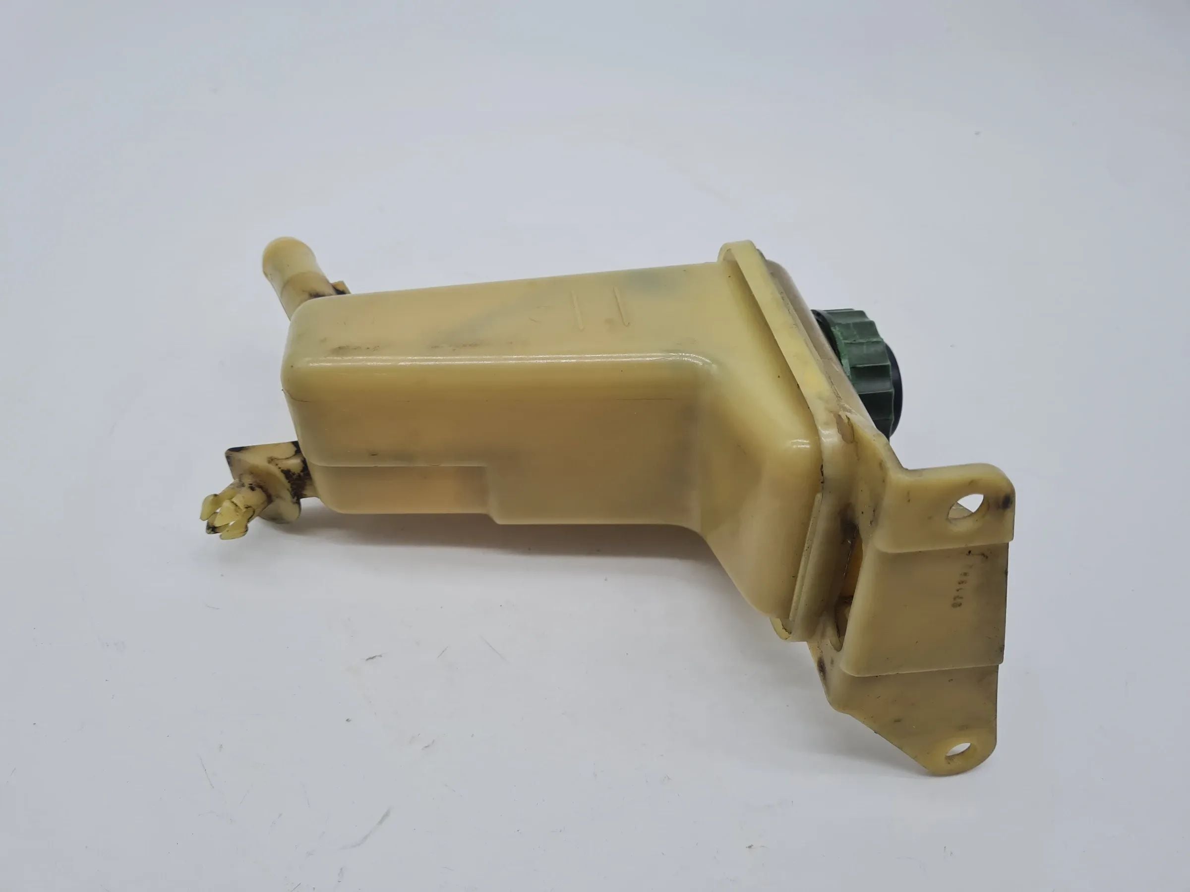 Original Audi A6 (4B2/4B4) Servobehälter Servoölbehälter 8D0422373C
