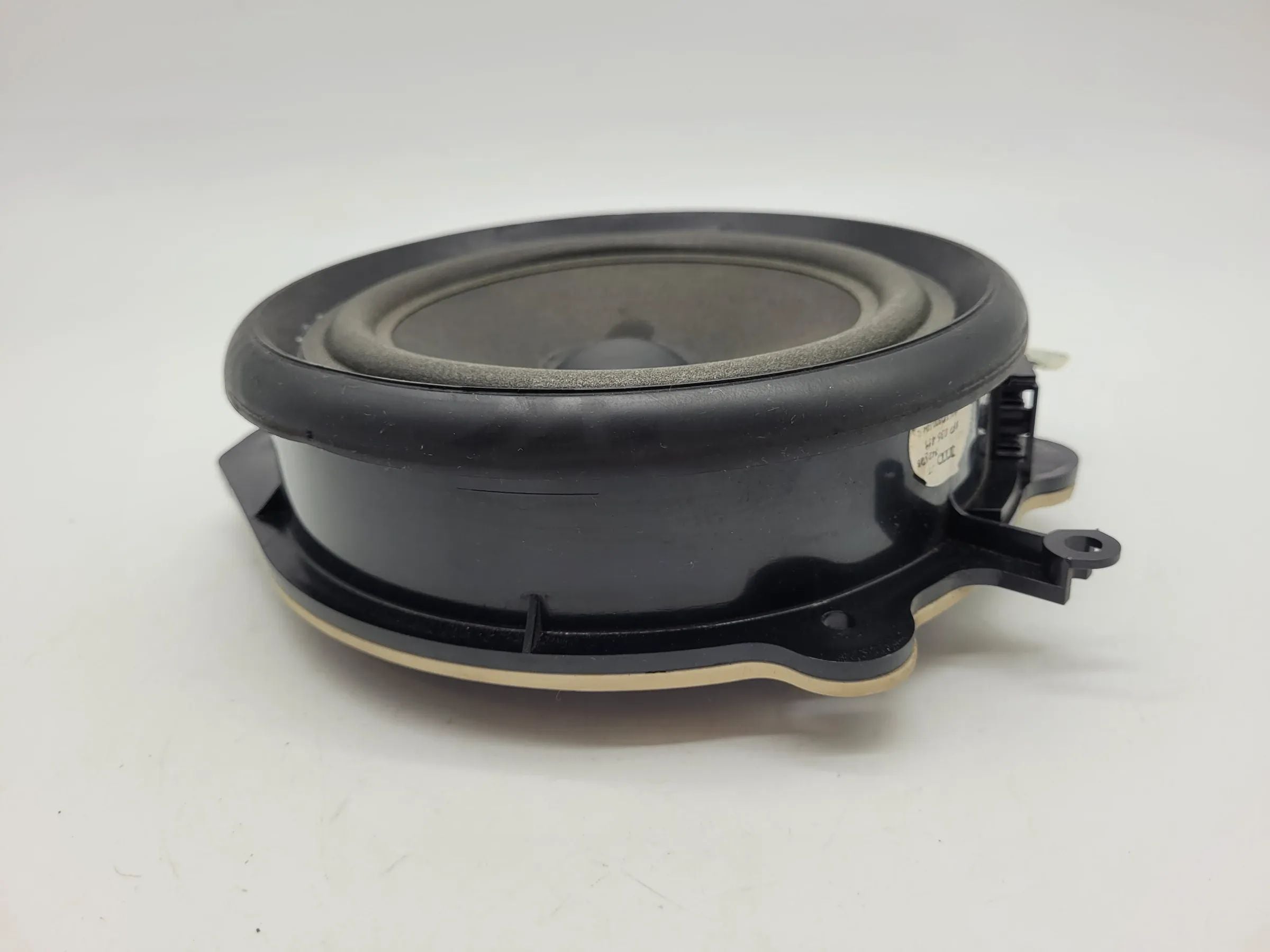 Original Audi A4 (S-Line) JTB Lautsprecher Box L/R Vorne/Hinten 8E0035411