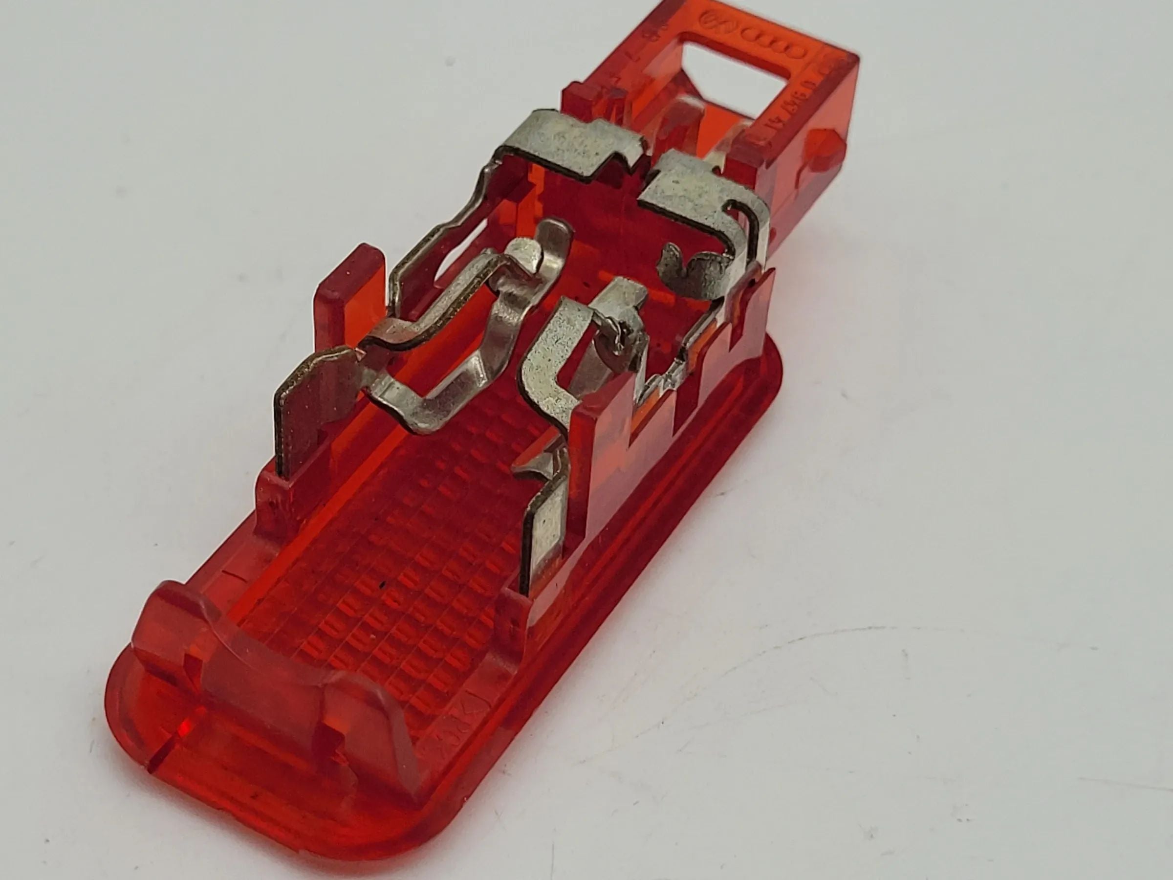 Original Audi A4 (8E/B6/B7) Türleuchte Türlicht Leuchte Rot L/R 8D0947411